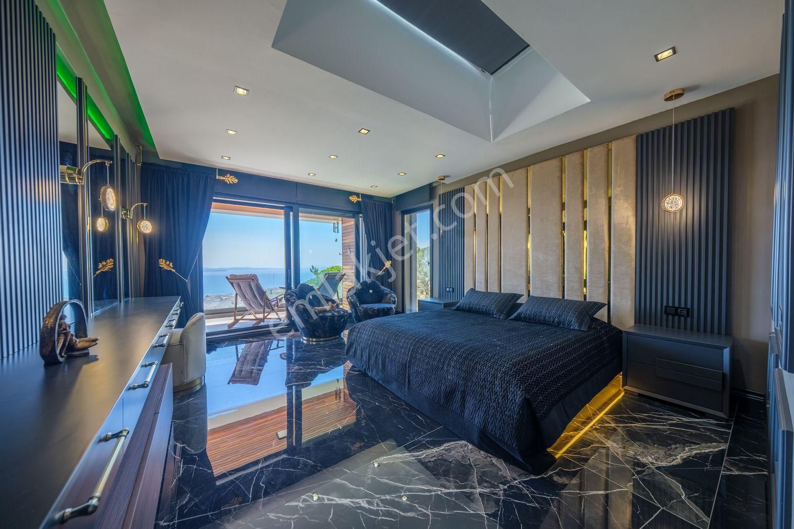 Edremitte Ultra Lüks Özel Yapım Müstakil Villa - Görsel 7