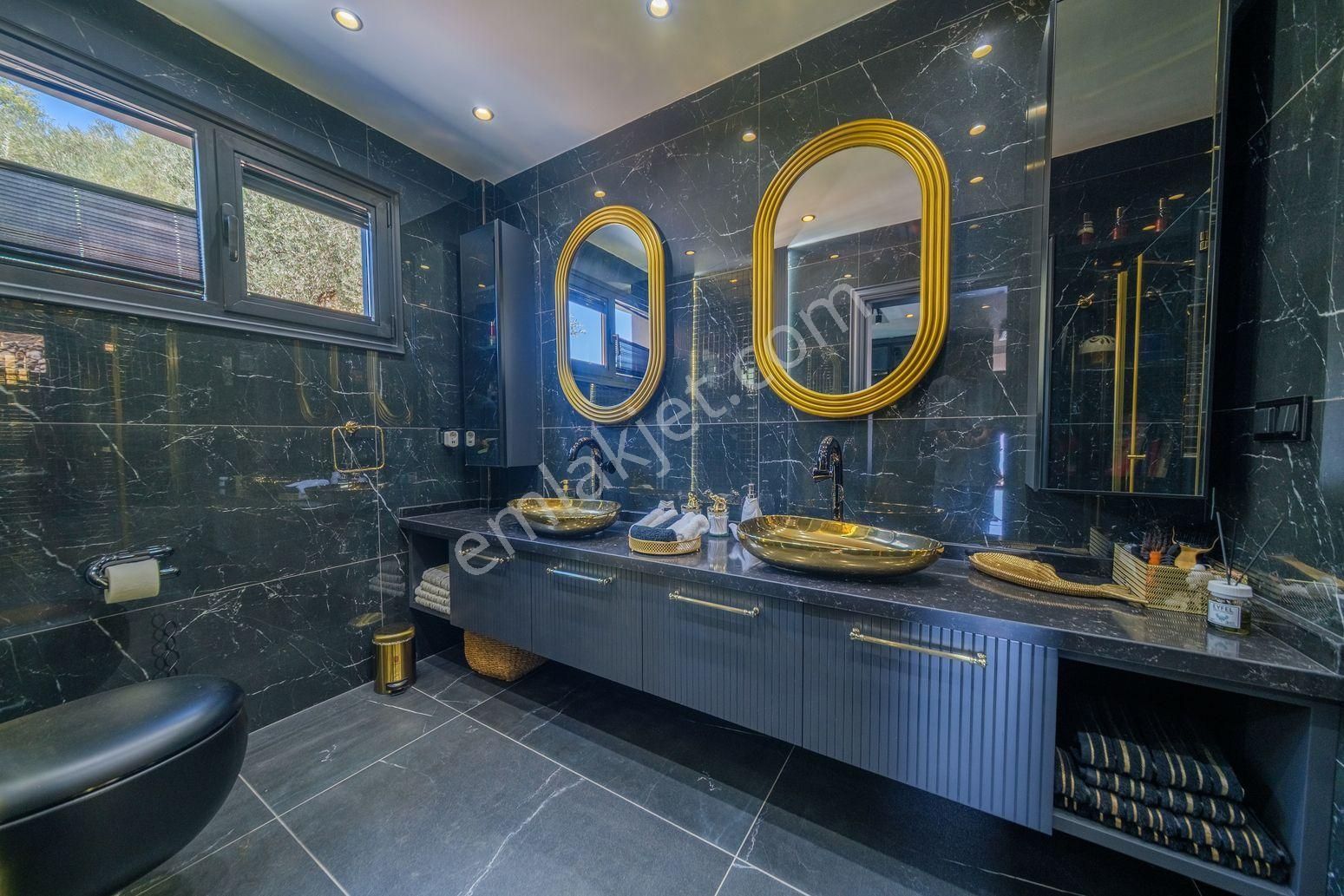 Edremitte Ultra Lüks Özel Yapım Müstakil Villa - Görsel 19