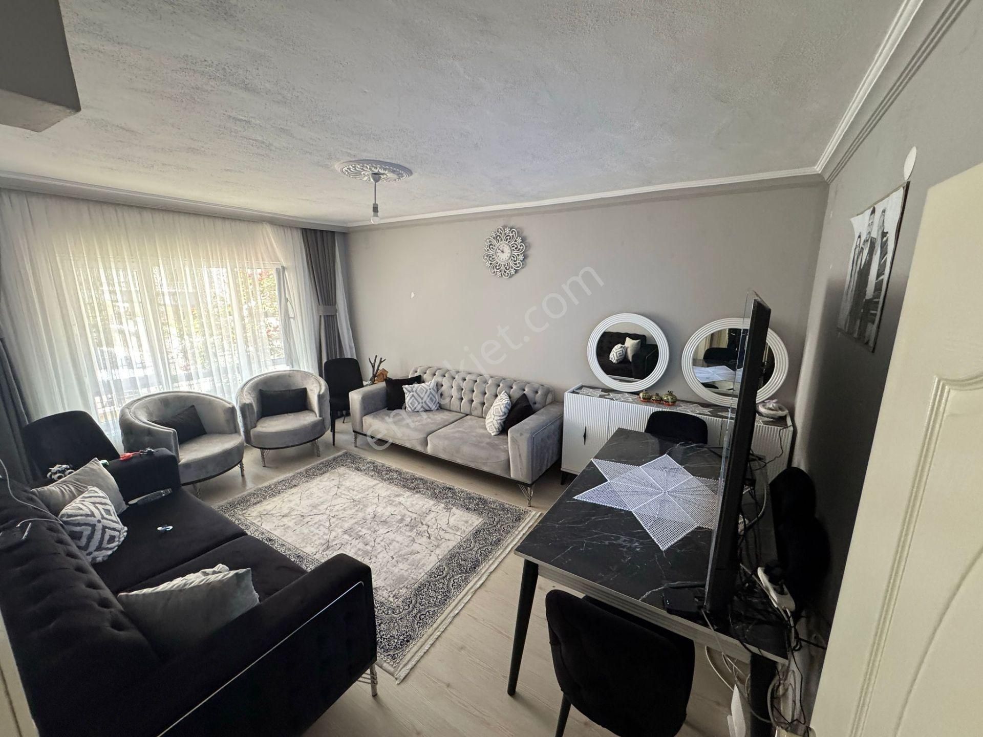 İstasyon Mah Cadde Üzeerinde 3+1 Yüksek Giriş Ful Yapılı Yeni Bina