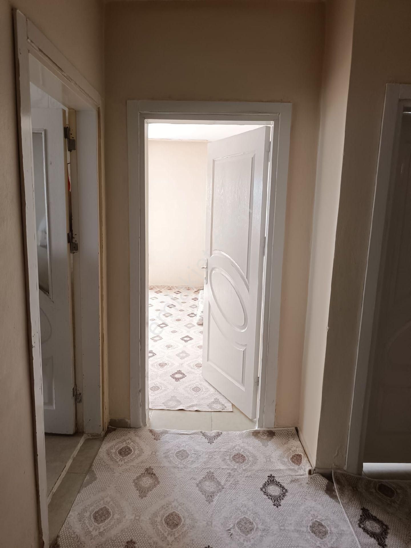 Akkapı Yeni Yerleşim Ana Cadde Üzerinde Satılık 3 Katlı Bina 525m² Arsa Üzerinde - Görsel 13