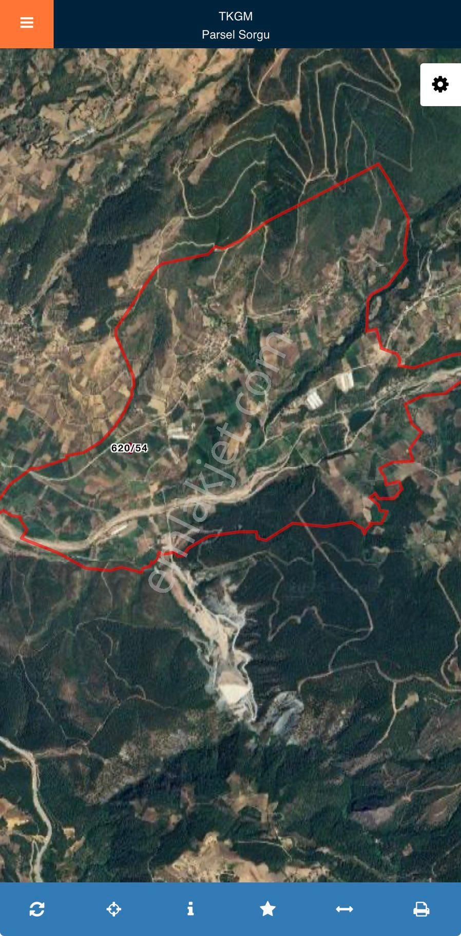 Rw Adaplatin'den Geyve Burhaniye De Satılık 1788 M2 Tarla