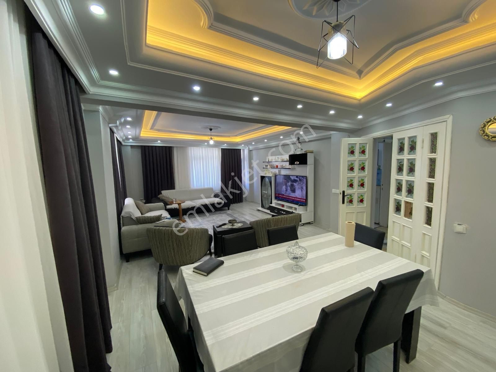 Didim Efeler Mh Satılık 5+1 Ayrı Mutfak Büyük Teraslı Dubleks Daire