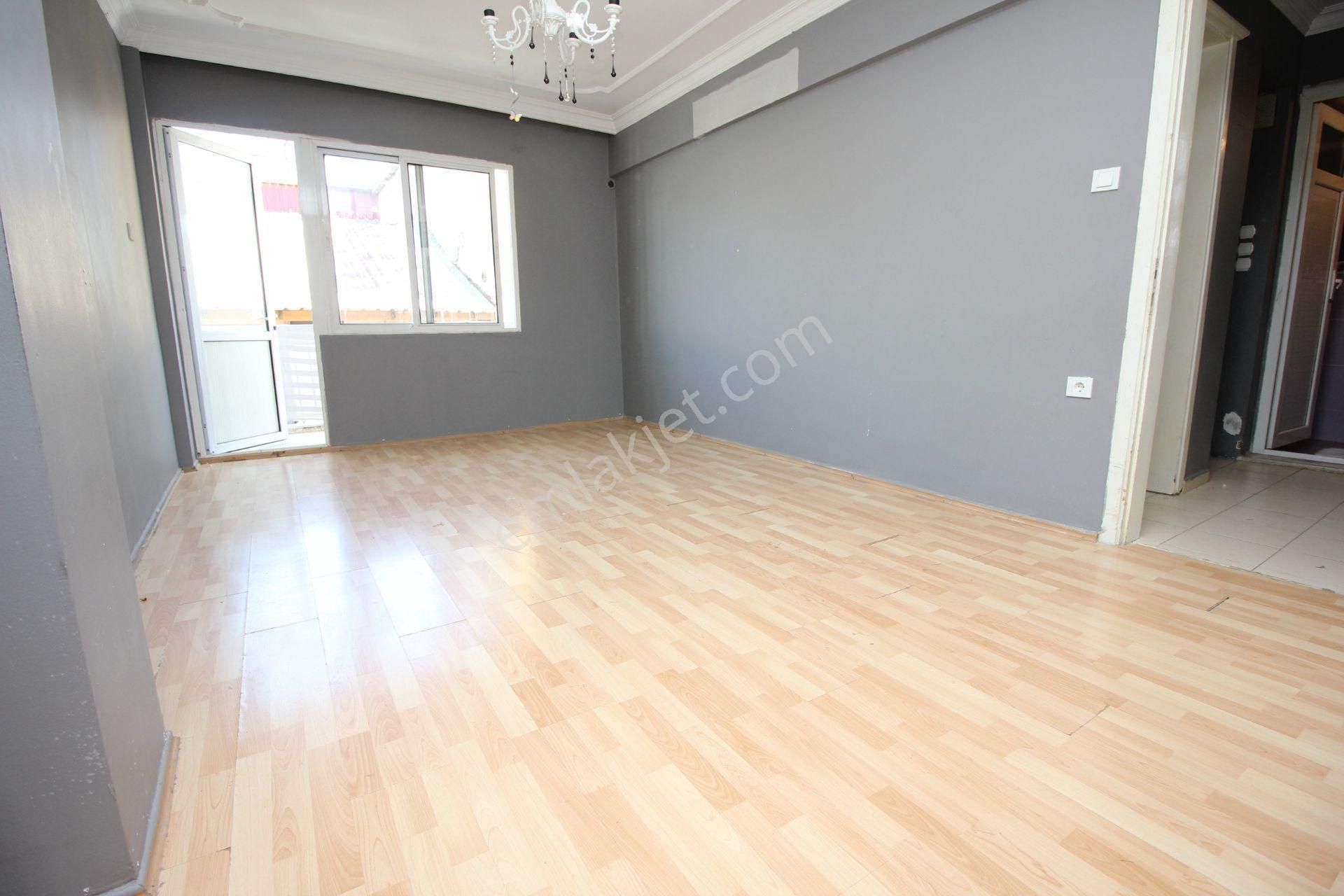 Karabağlar Bozyaka Mah. 3+1 Bakımlı Arakat Geniş Kiralık Daire