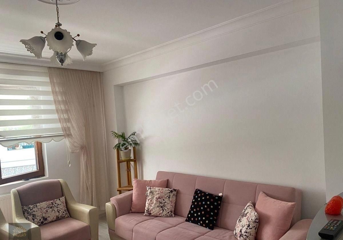Grand Alaca Emlaktan Karapürçekte Satılık 3+1 Daire