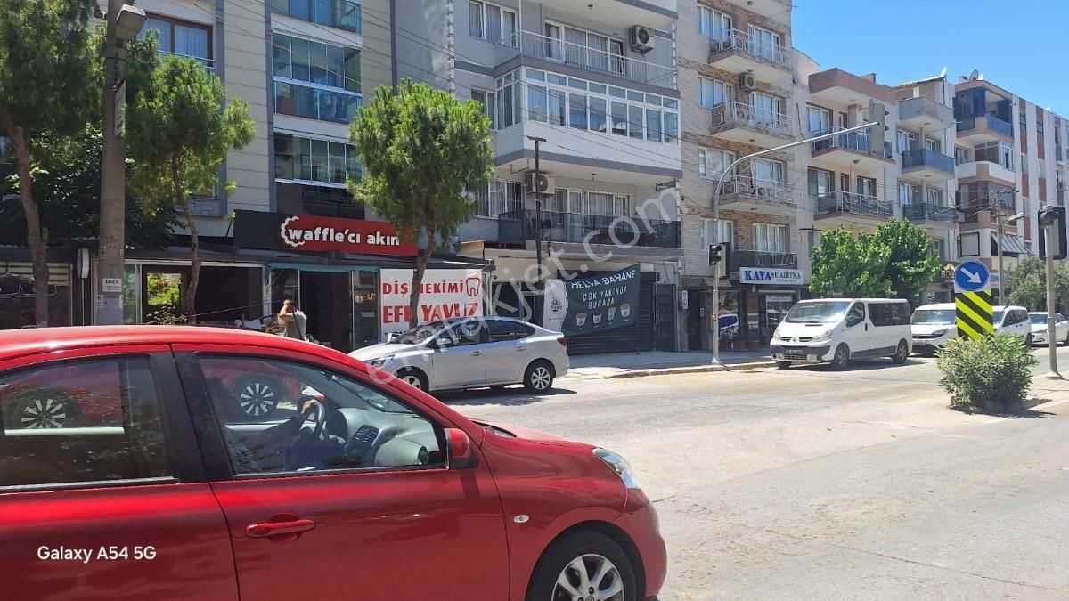 Efeler Mah. Cadde Üstünde 70 M2 Bahçeli Satılık İşyeri