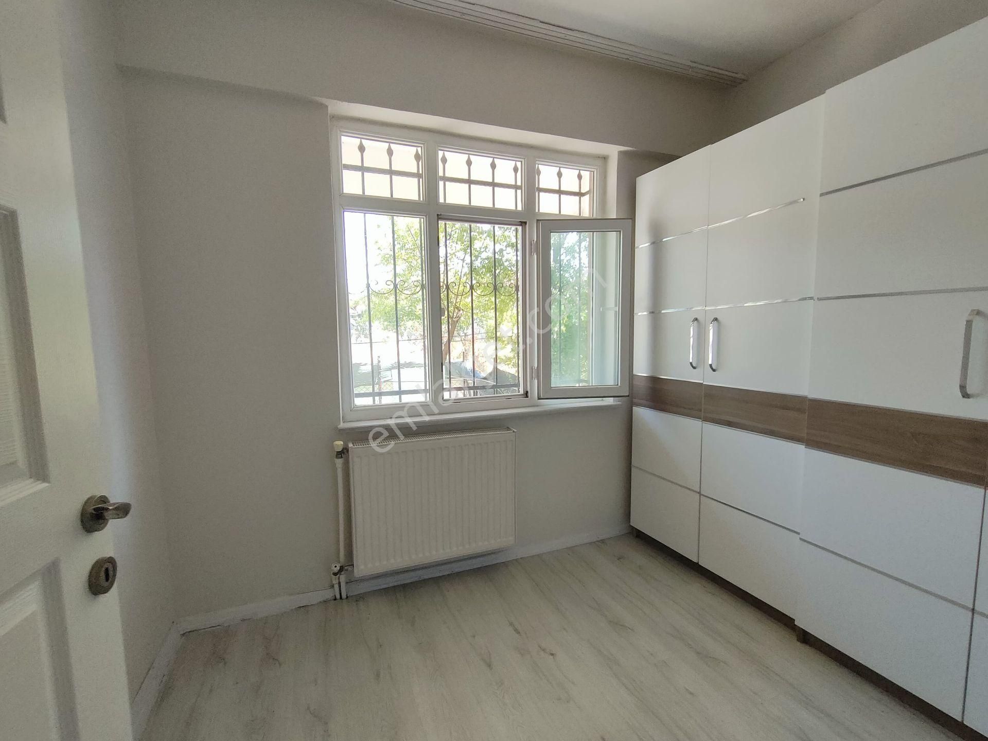 Remax Land 'ten Ergene Sağlık Mahallesi'nde Kiralık 2+1 Daire