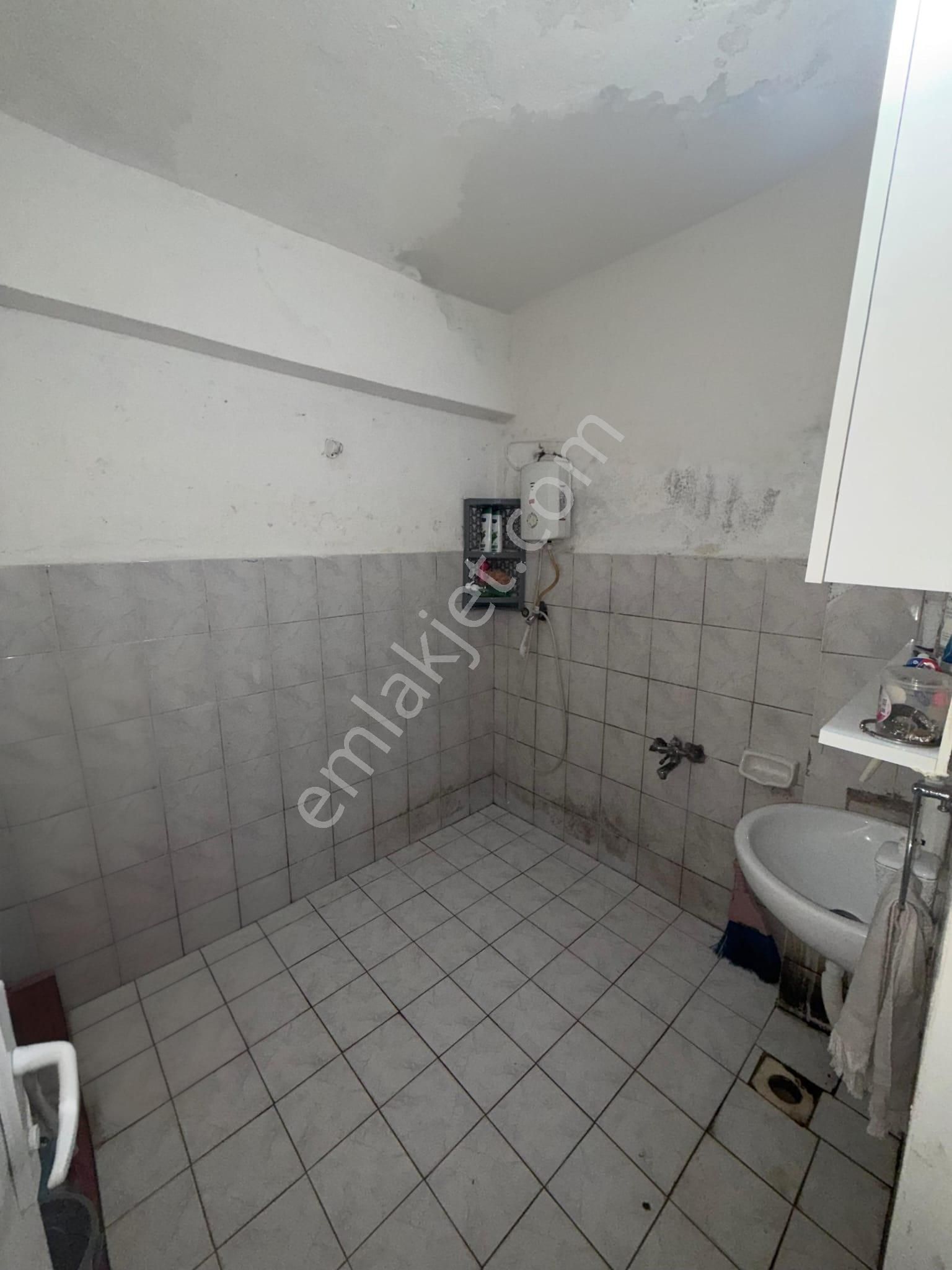 Torunlar Emlaktan Satılık 2+1 Kirazlıda Bodrum Kat Daire - Görsel 5