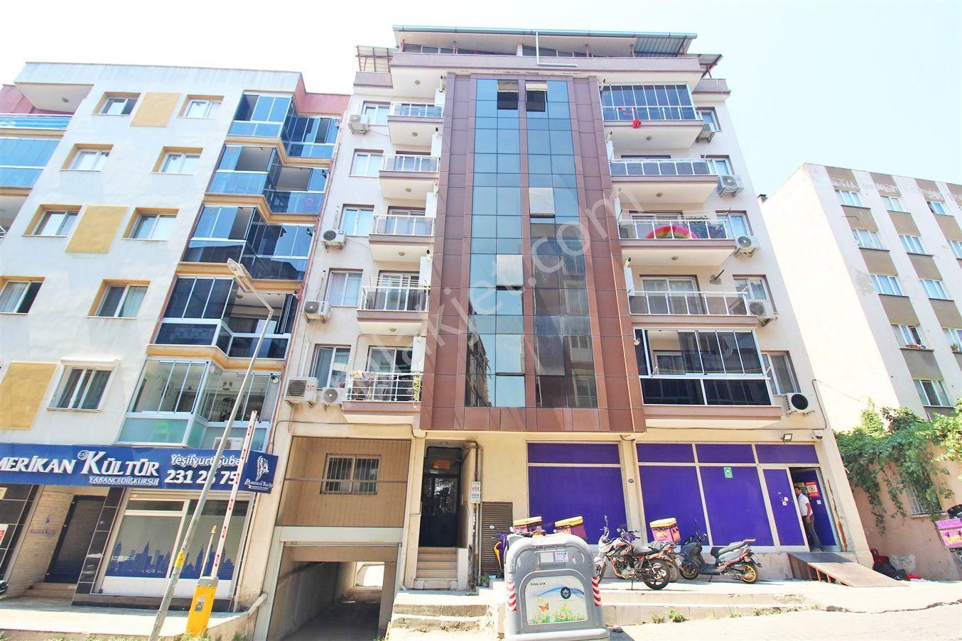 Yeşilyurt Eğ.araştırma-bozyaka Eğ.ar.hastaneleri Yakını,eşyalı 2+1 Temiz Kiralık Daire