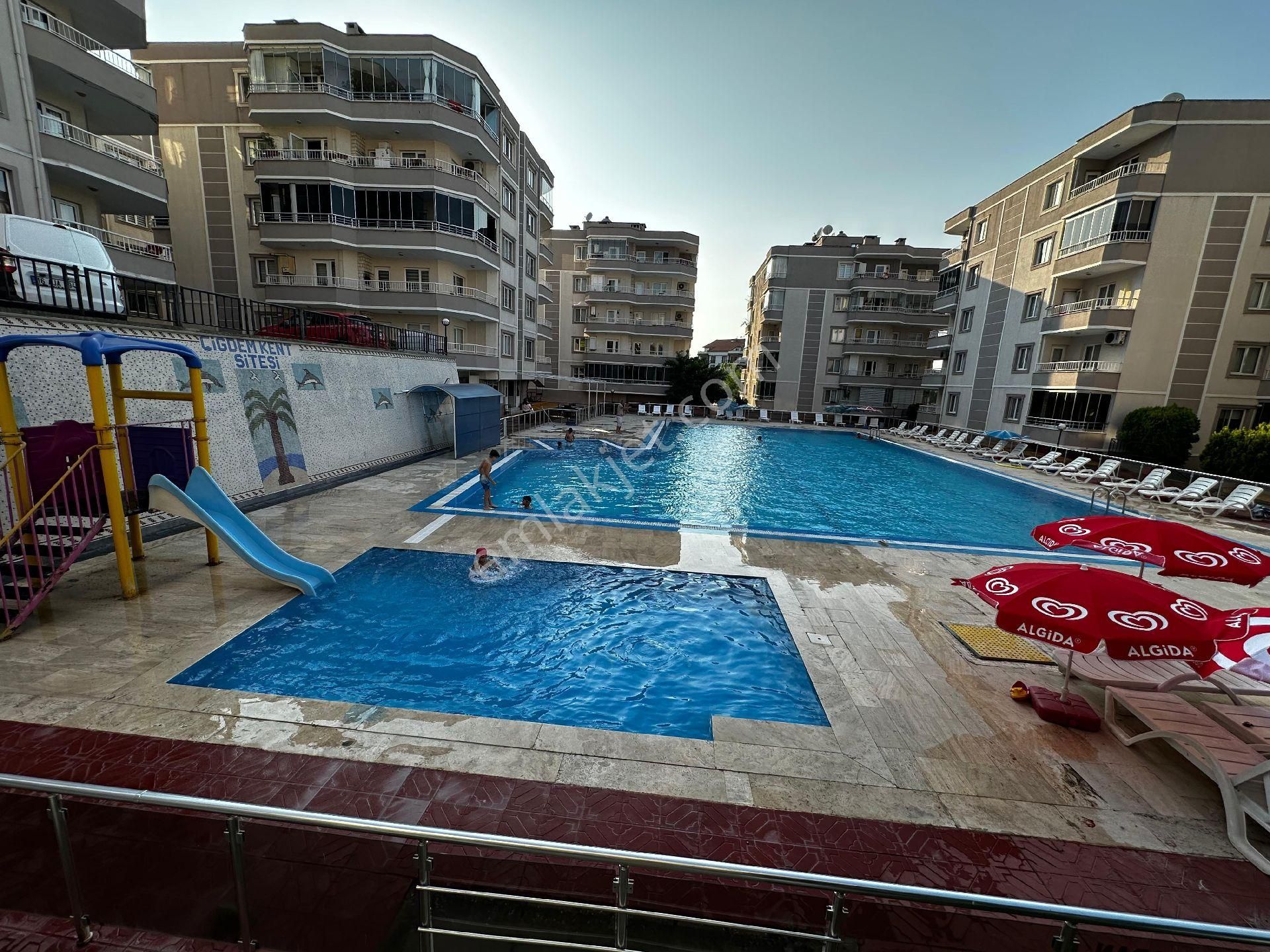 Güzelyalı Da Sşte İçi Havuzlu Site İçi 3+1 Daire