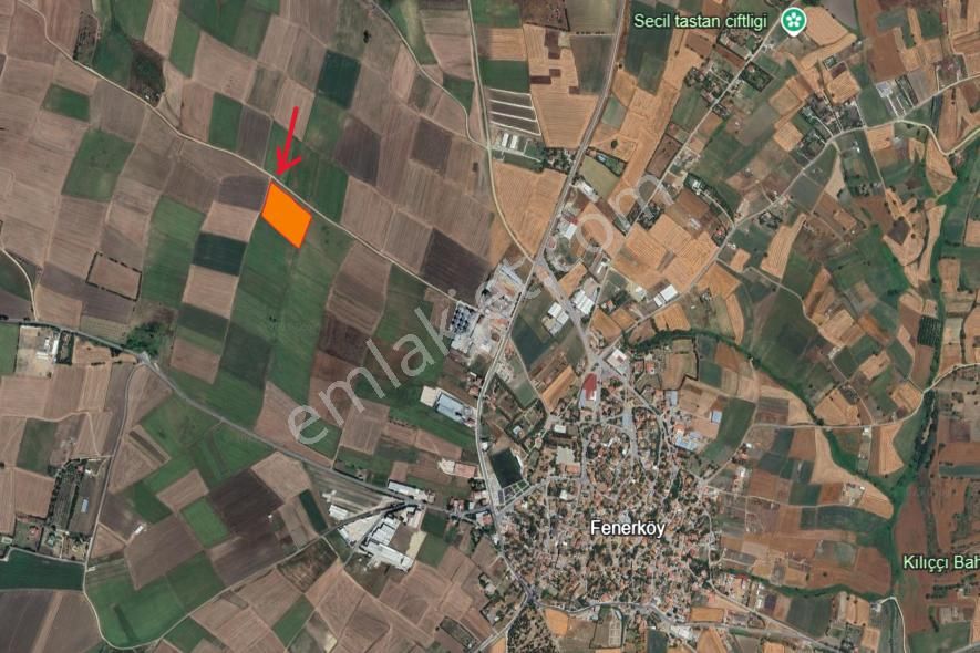 F.akboga İnşaattan Silivri Fenerköy De Satılık Caplı 327 M2 Tarla
