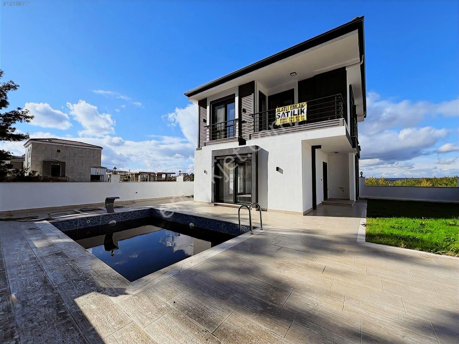 Akbük'te Tam Müstakil Doğa İçinde Havuzlu Villa - Görsel 21