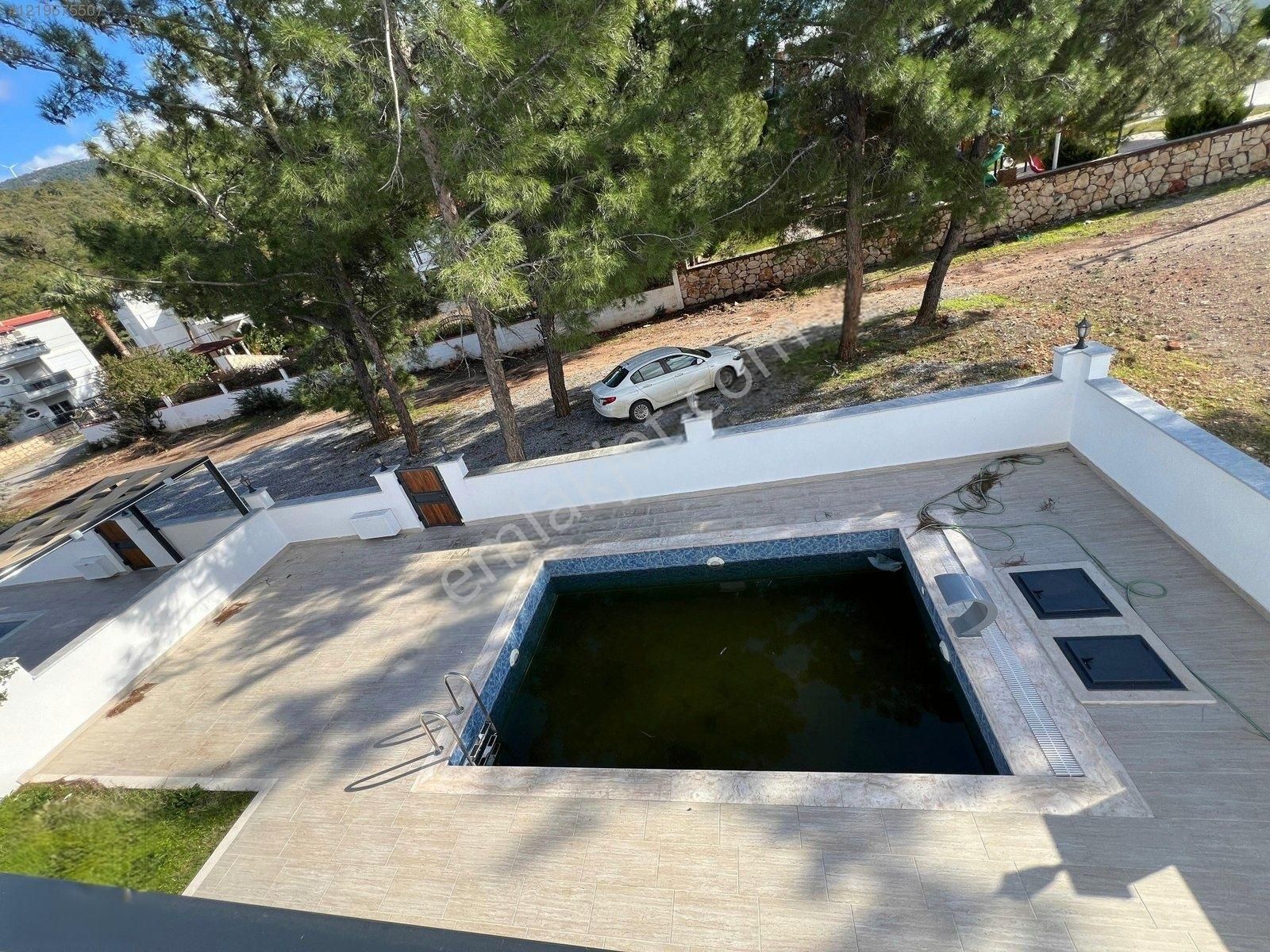 Akbük'te Tam Müstakil Doğa İçinde Havuzlu Villa - Görsel 13