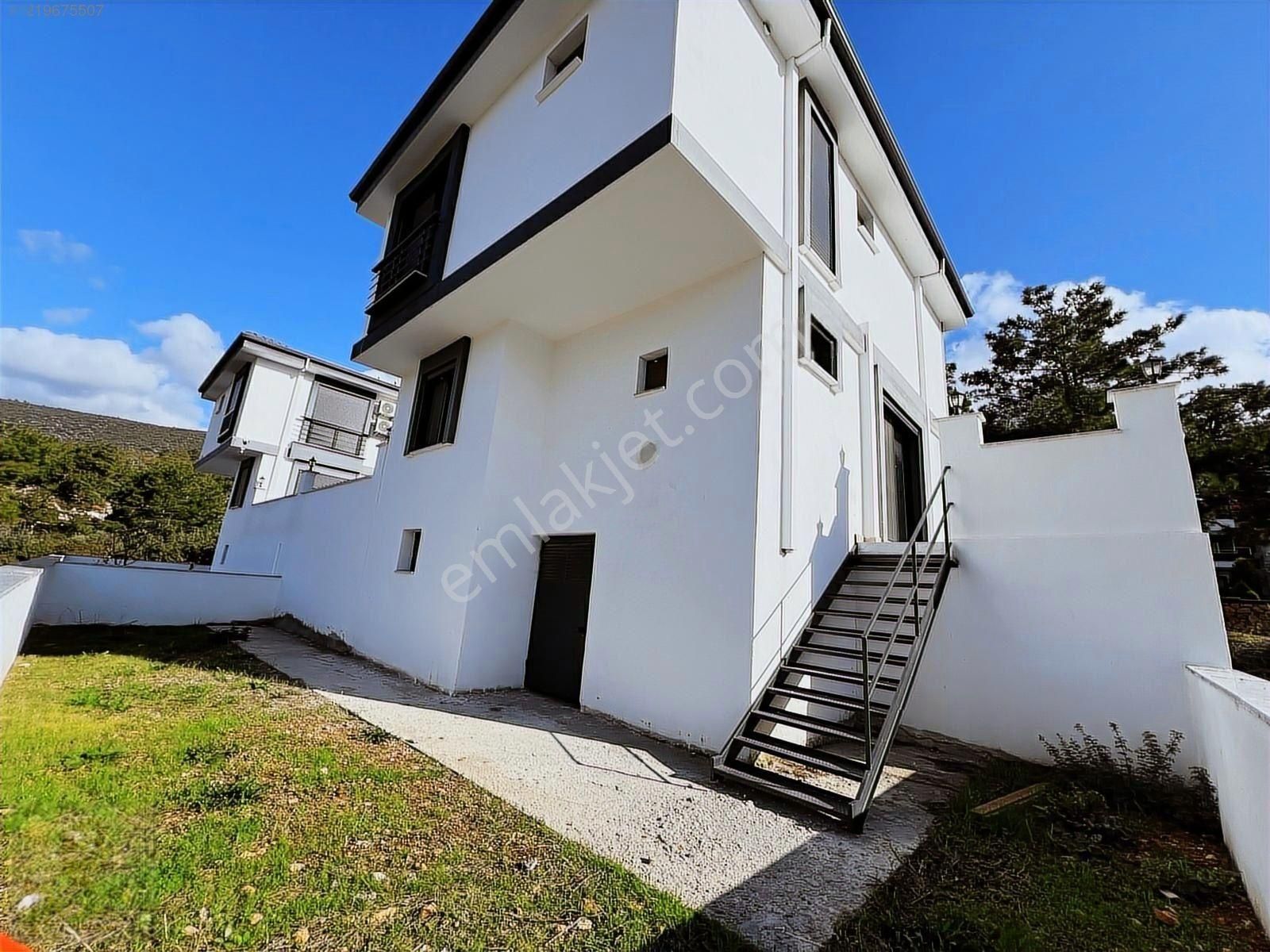Akbük'te Tam Müstakil Doğa İçinde Havuzlu Villa - Görsel 27
