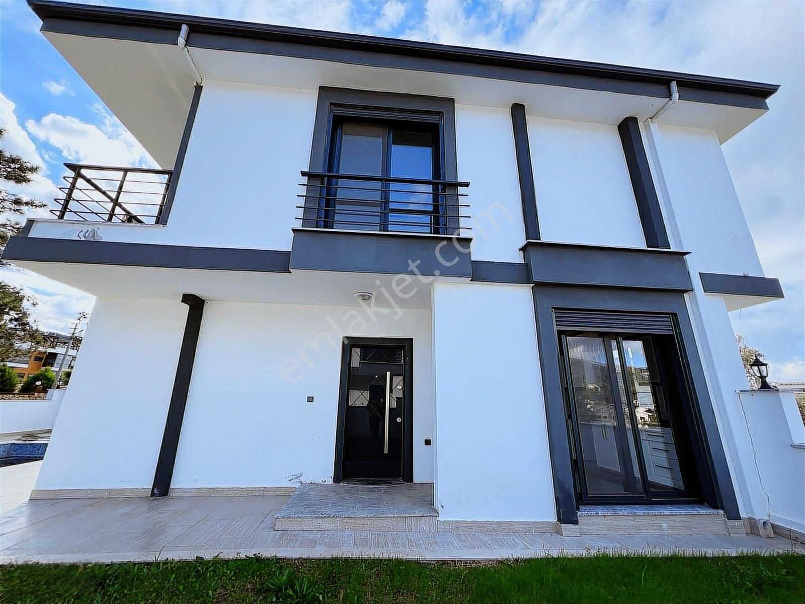 Akbük'te Tam Müstakil Doğa İçinde Havuzlu Villa - Görsel 19