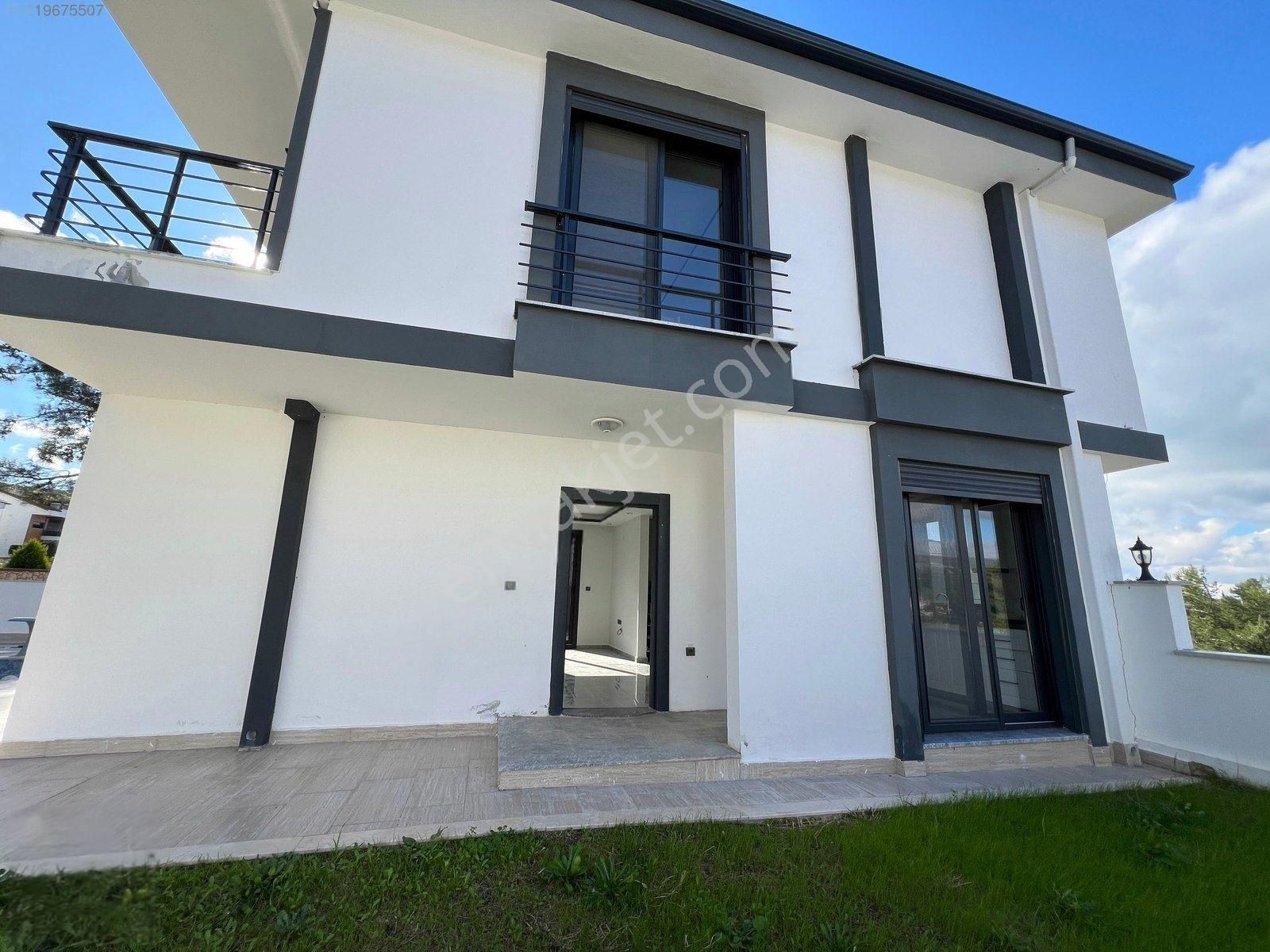Akbük'te Tam Müstakil Doğa İçinde Havuzlu Villa - Görsel 24