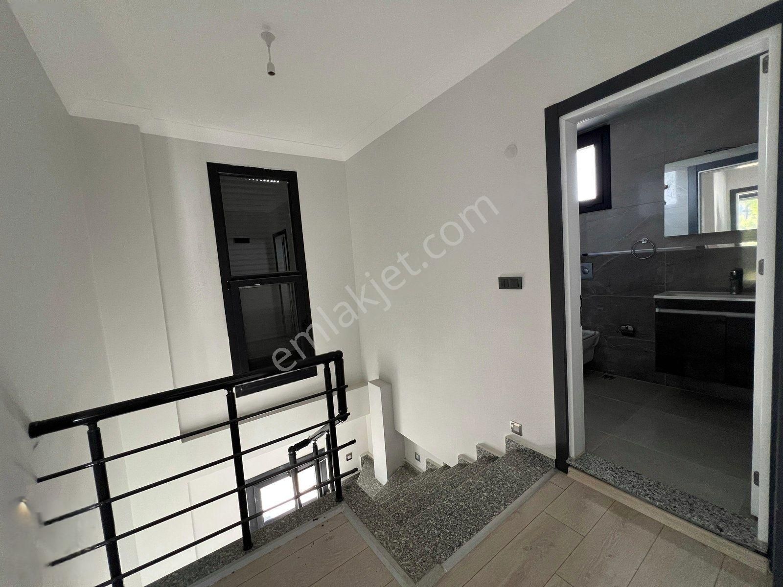 Akbük'te Tam Müstakil Doğa İçinde Havuzlu Villa - Görsel 12
