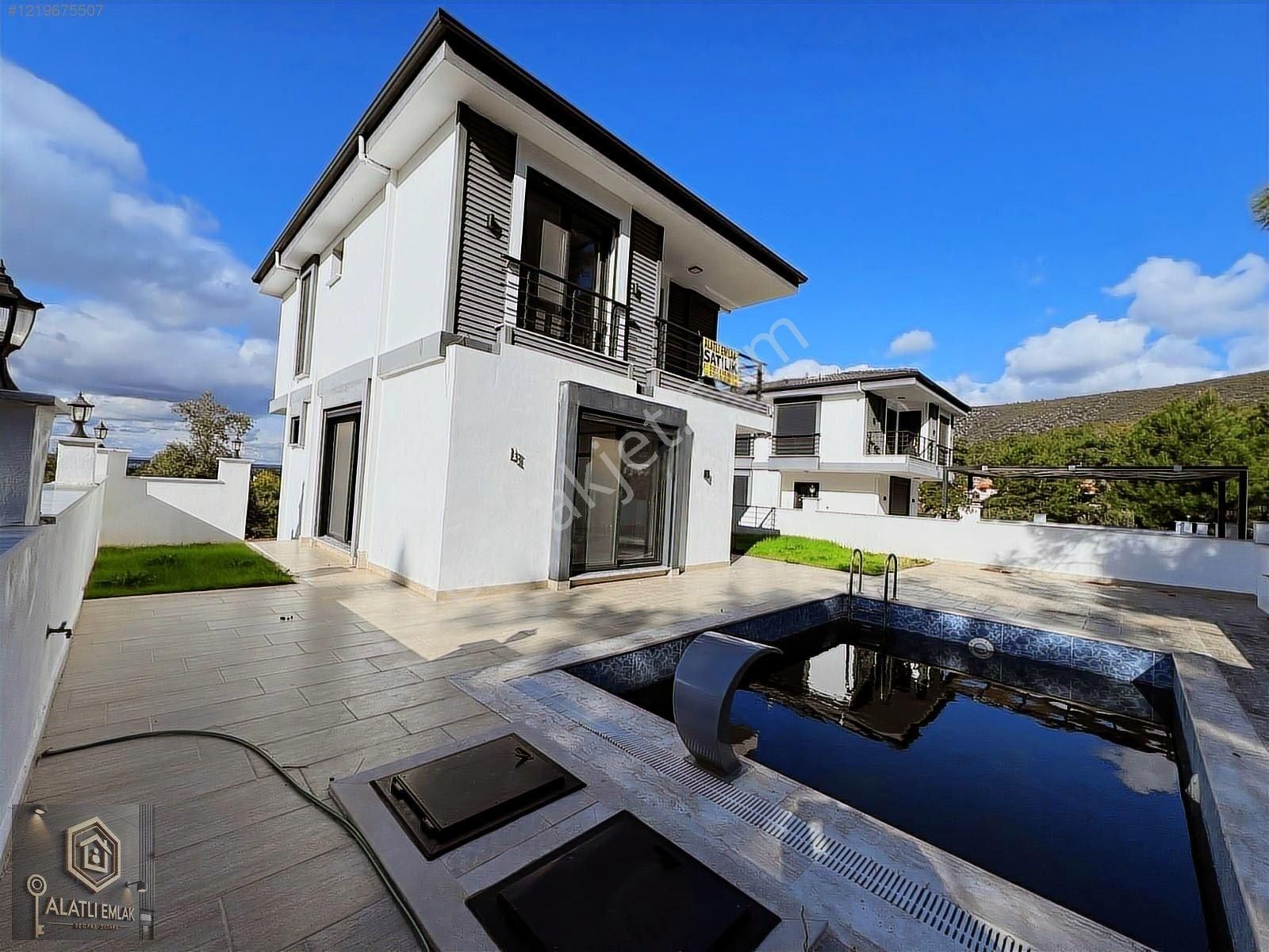 Akbük'te Tam Müstakil Doğa İçinde Havuzlu Villa - Görsel 23