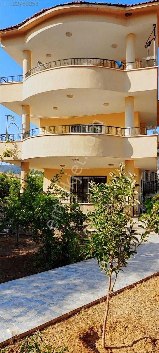 Akbük'te Doğa Manzaralı Büyük Balkonlu Eşyalı 3+1 Satılık Daire - Görsel 14