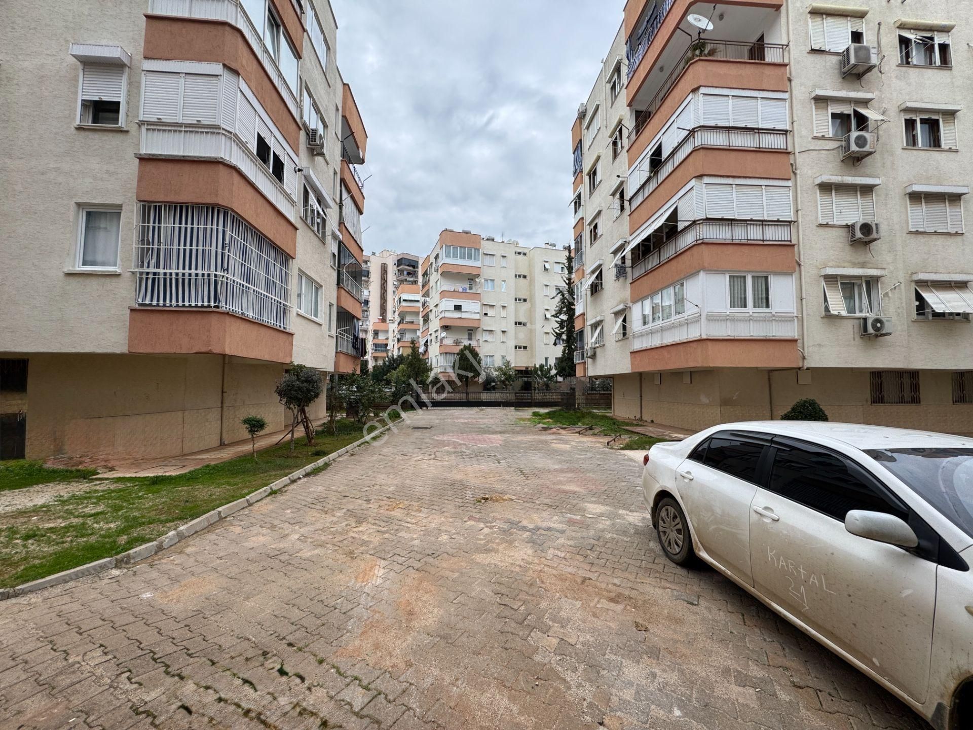Yenigünde Yaşam Hastanesi Yakını Katta İçi Masrafsız Fırsat 3+1 Daire