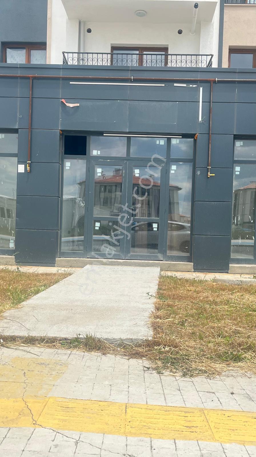 Remax Land Den Kemalettin Toki De 33 M2 Kiralık Dükkan - Görsel 3