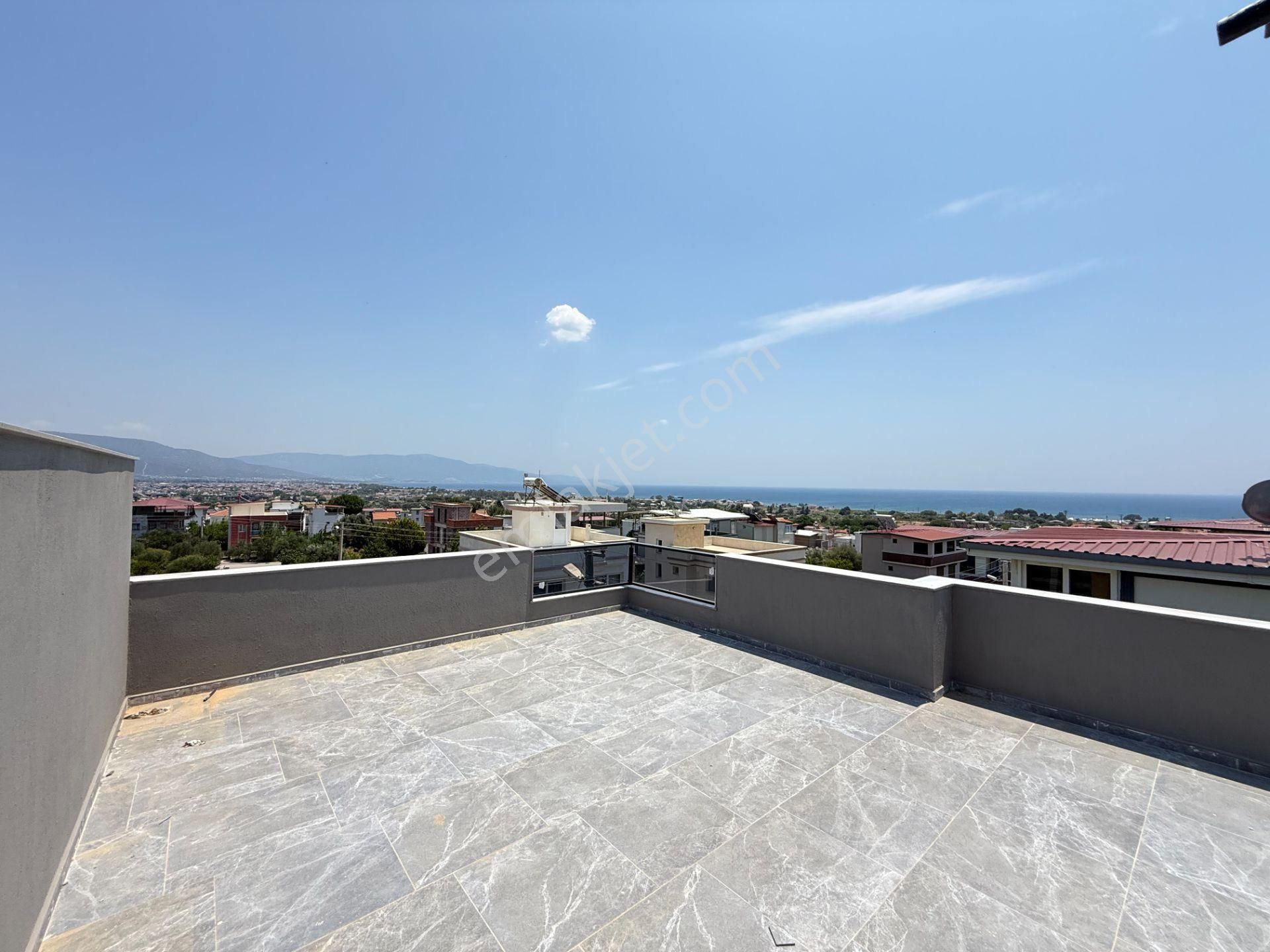 Seferihisar Doğanbeyde Satılık 3+1 Deniz Manzaralı Bahçeli Villa - Görsel 24