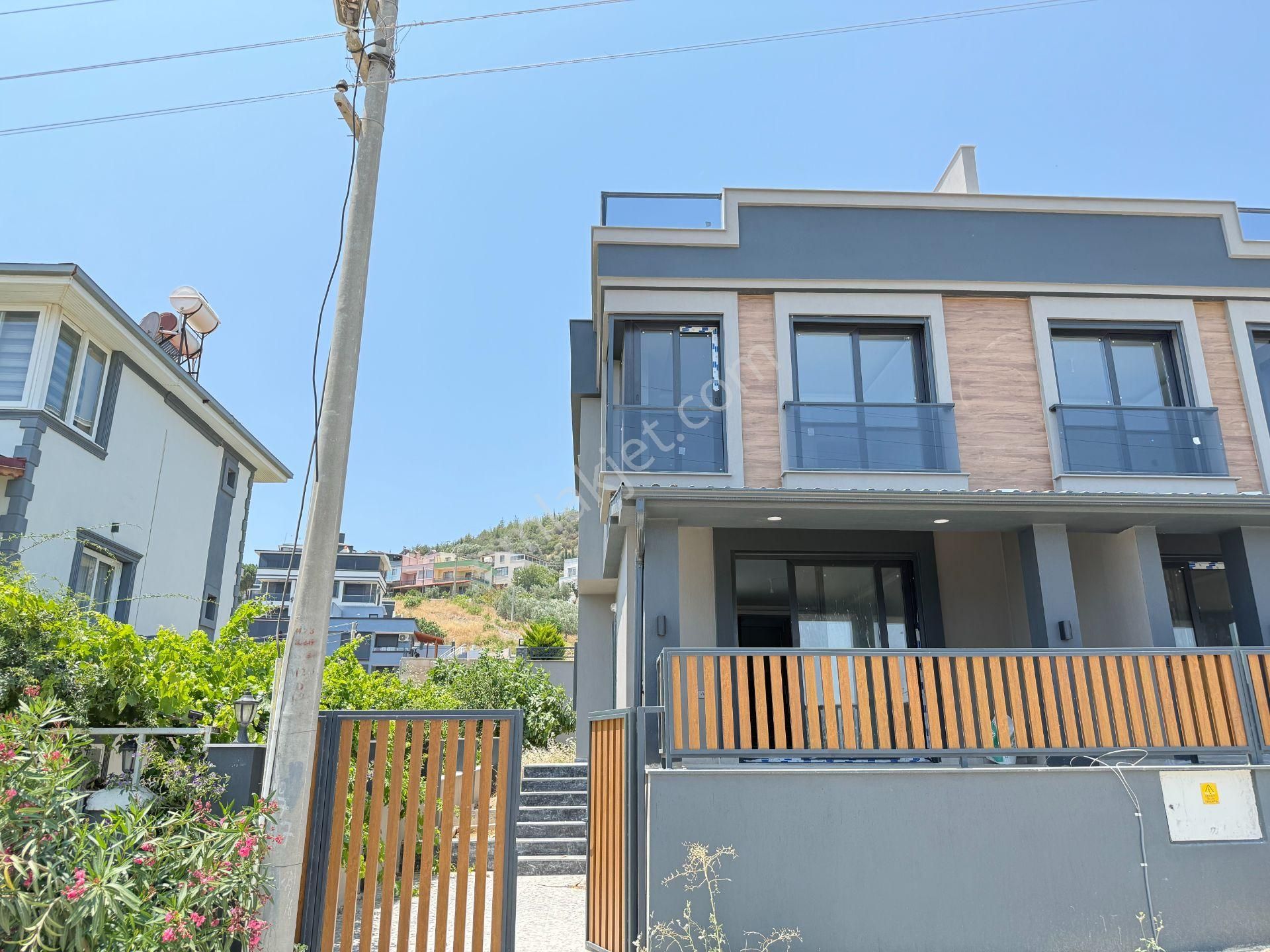 Seferihisar Doğanbeyde Satılık 3+1 Deniz Manzaralı Bahçeli Villa - Görsel 2