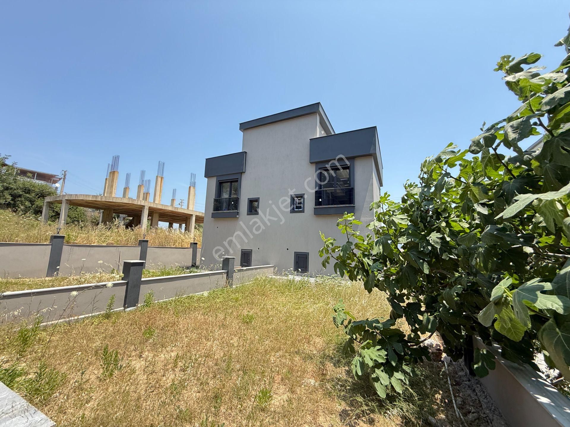 Seferihisar Doğanbeyde Satılık 3+1 Deniz Manzaralı Bahçeli Villa - Görsel 6