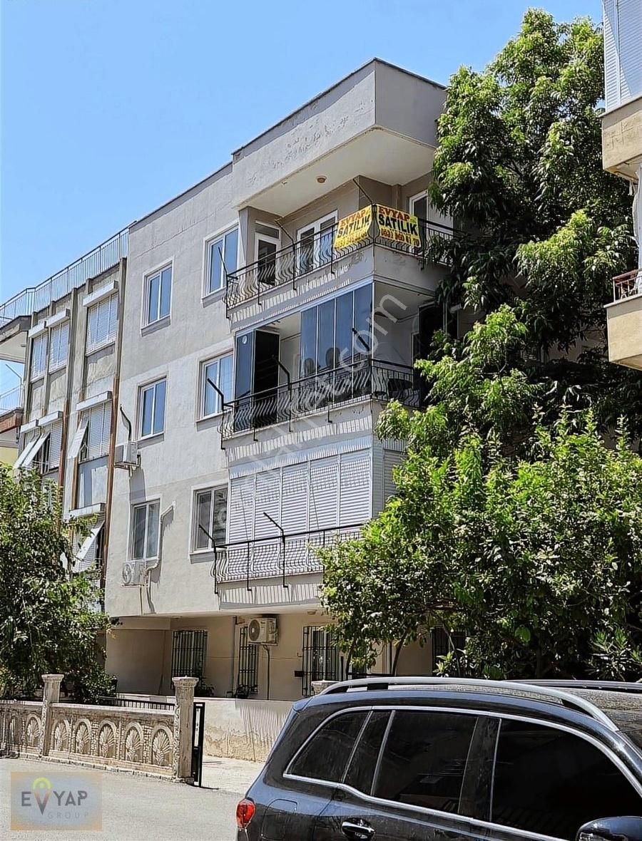 Yeşilyurtta 2+1 Ayrı Mutfaklı Satılık Daire