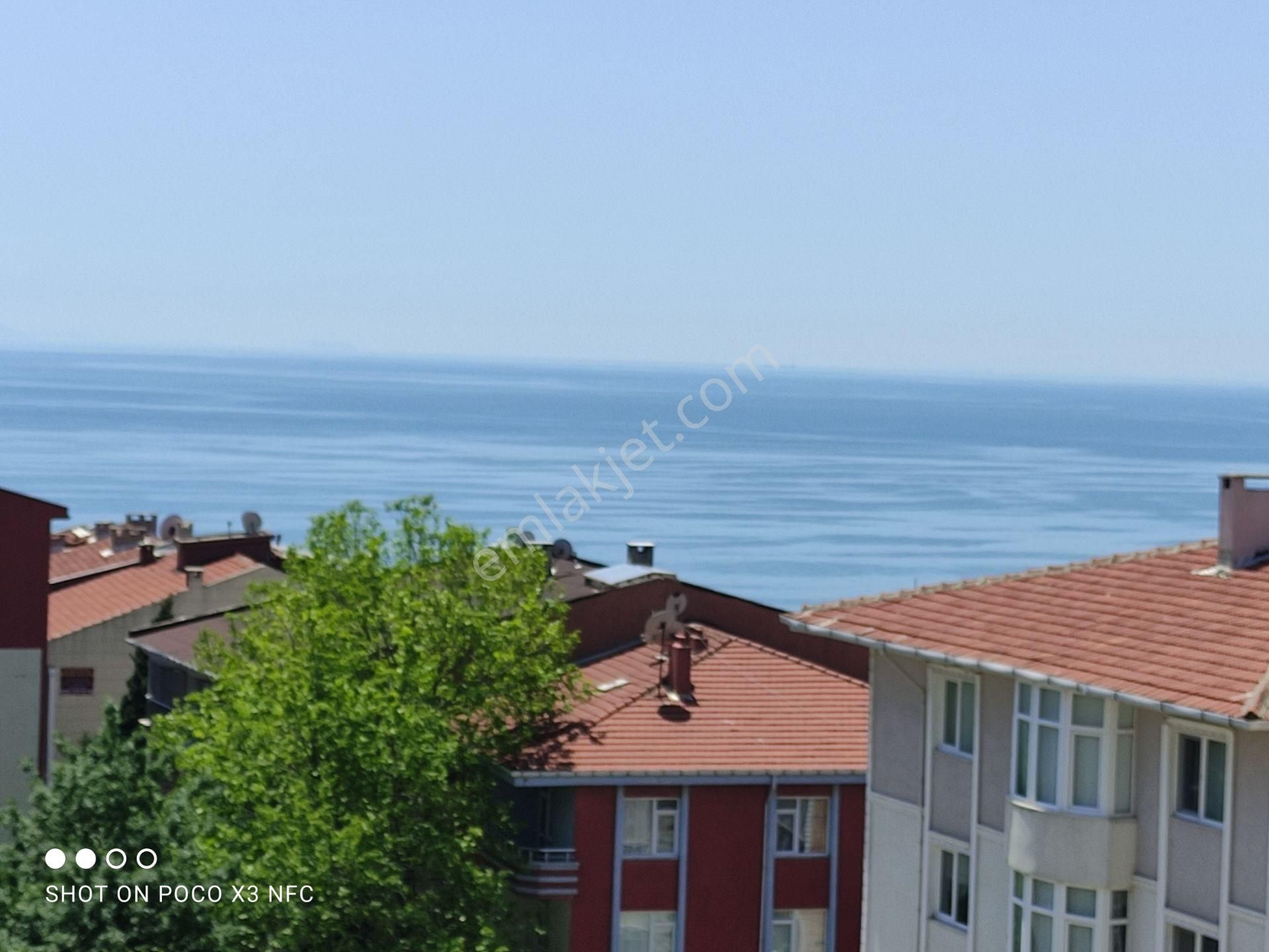 Deniz Manzaralı Geniş Site İçi Ayçadan Kiralık Geniş 3+1 Arakat Daire