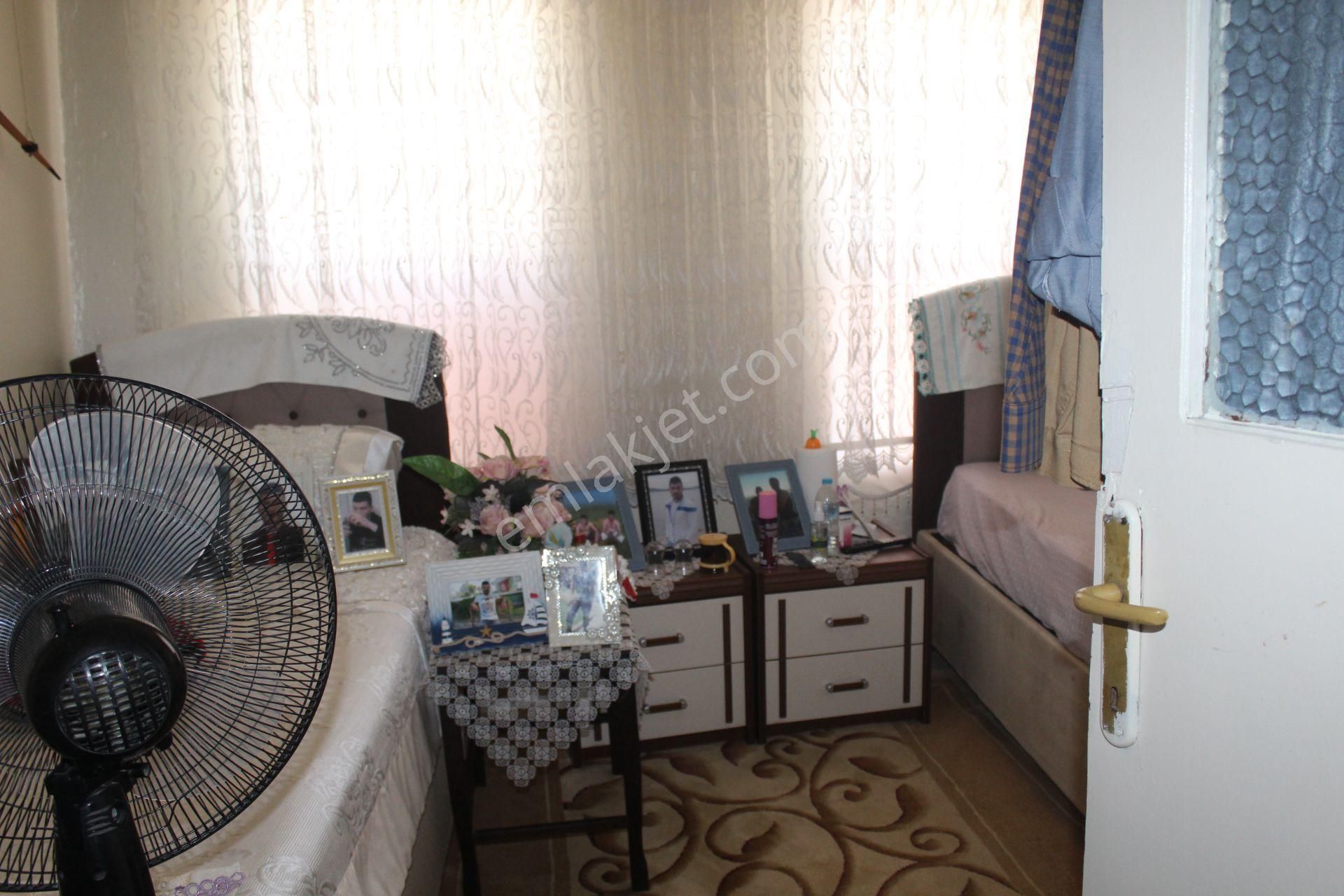 Ayvada'dan Ayvalık Merkez'de Avlulu 2 Katlı 2+1 Taş Rum Evi - Görsel 25