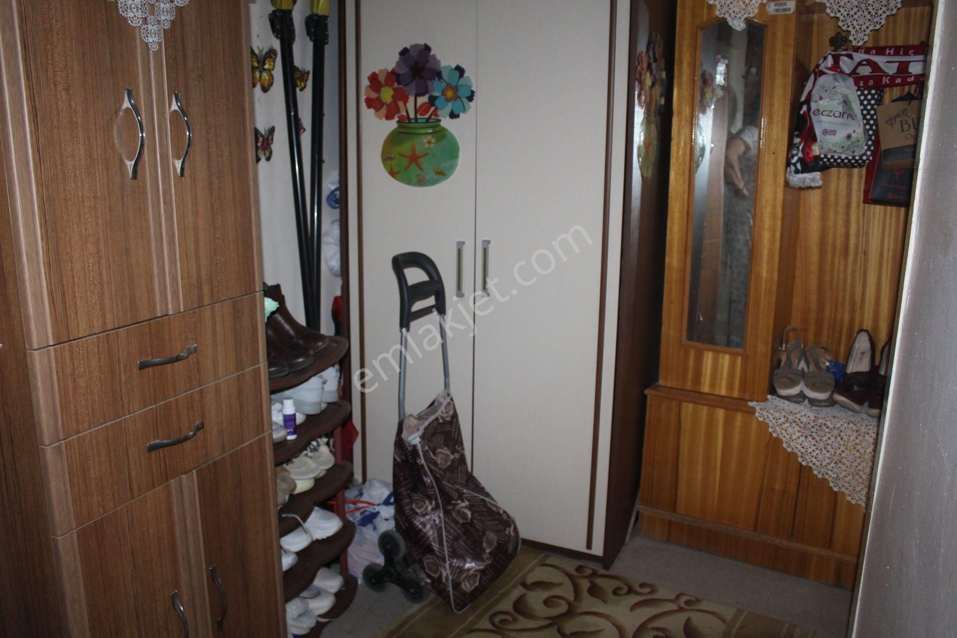 Ayvada'dan Ayvalık Merkez'de Avlulu 2 Katlı 2+1 Taş Rum Evi - Görsel 24