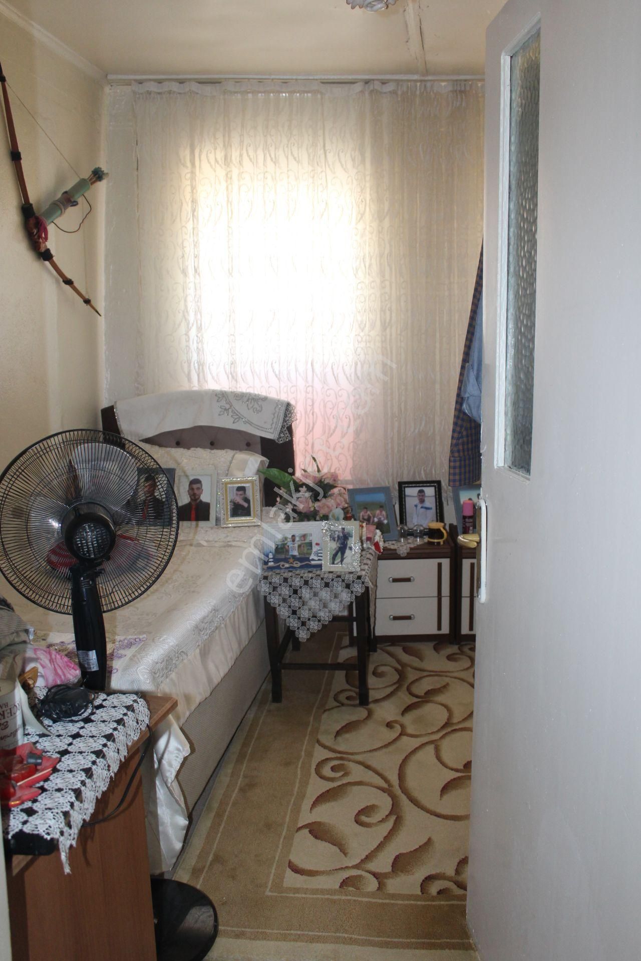 Ayvada'dan Ayvalık Merkez'de Avlulu 2 Katlı 2+1 Taş Rum Evi - Görsel 27