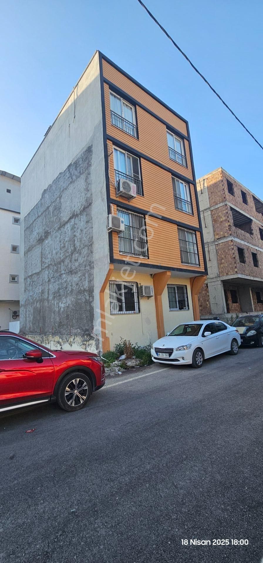 Akg'den Primemall Avm Karşısında Eşyasız Kiralık 1+1 Ev