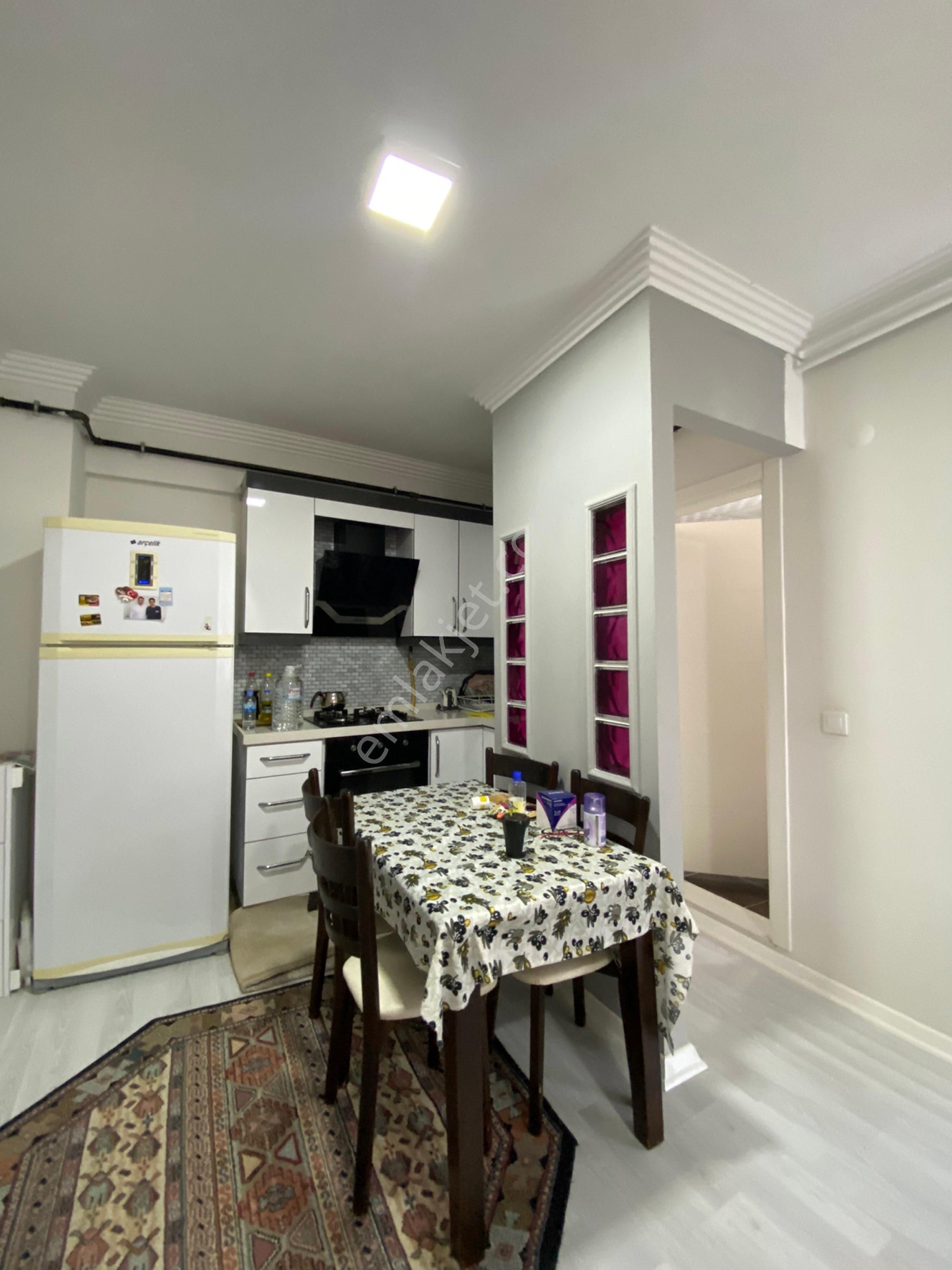 Muradiye Mh. Mevki Yerde Satılık 1+1 Eşyalı Arakat
