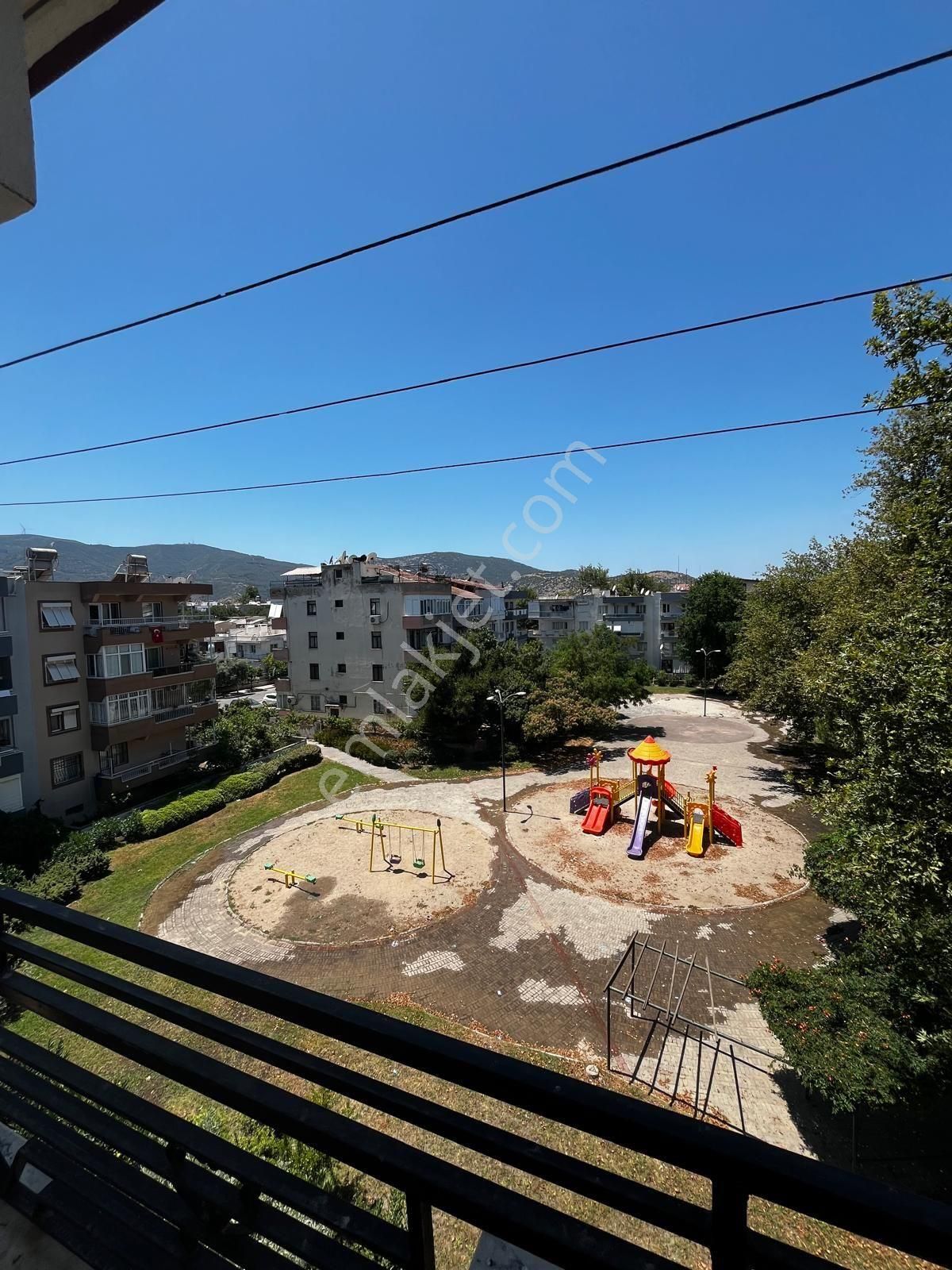 İzmir Selçuk Cumhuriyette Geniş Dire
