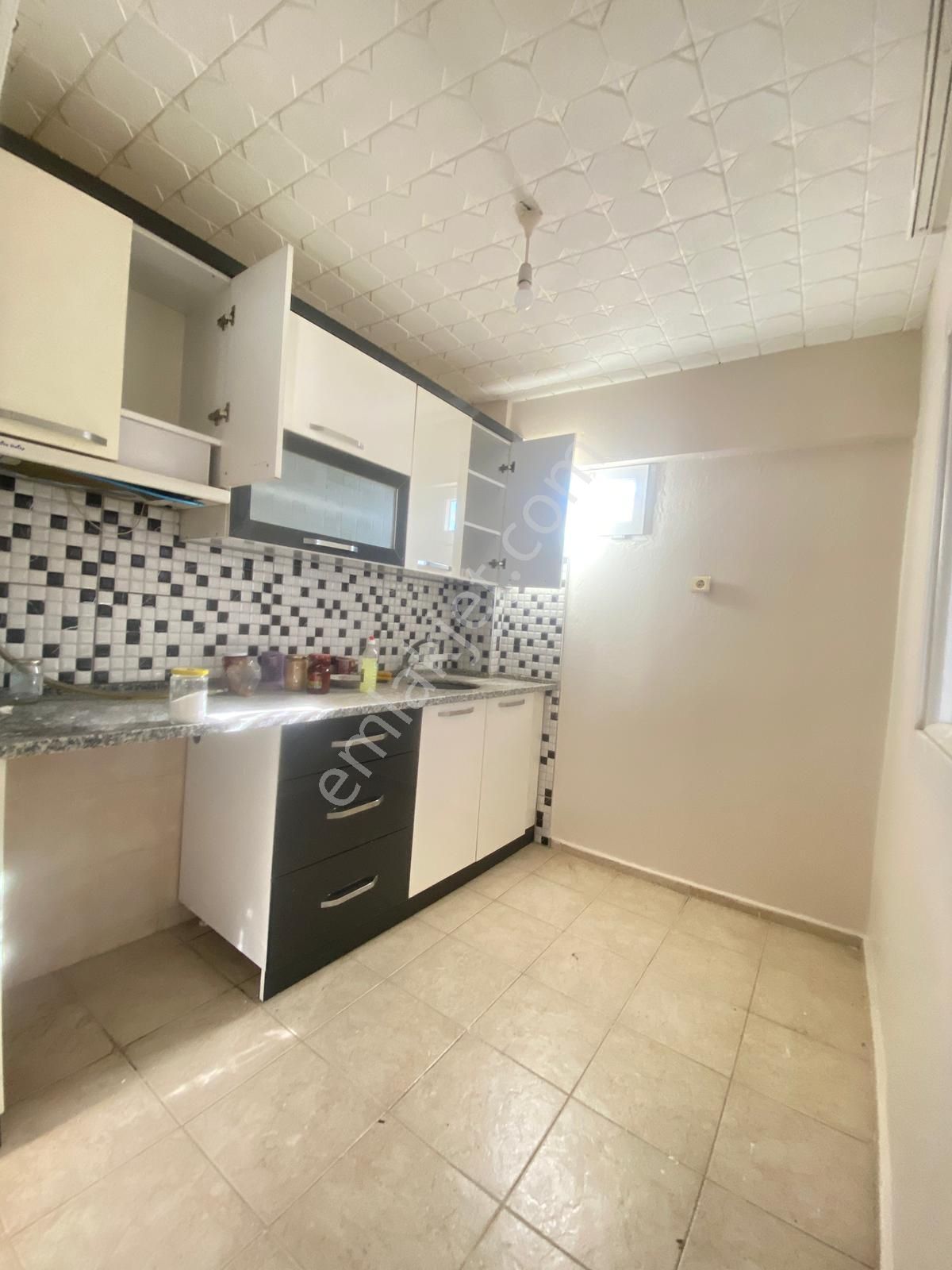 🏡mutlu Mahallesi 🏡 ✅2+1 85 M2 5 Katlınım 5 Katı ❇️kombi Petekli
