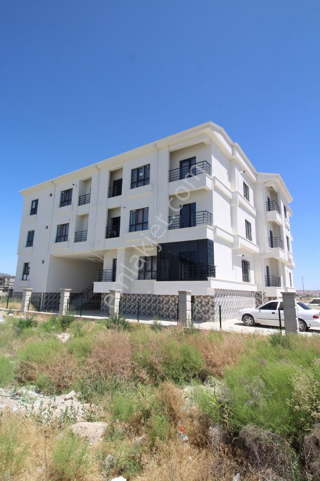 Aksaray Aratol Mahallesi'nde Kiralık Sıfır Eşyalı 1+1
