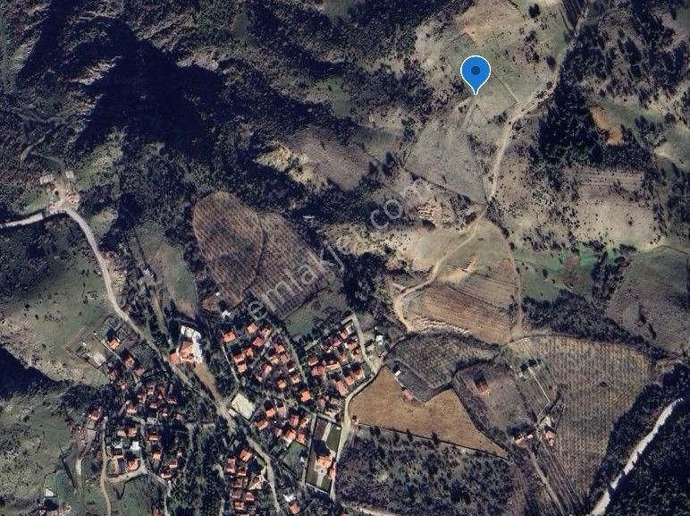 Kw'den Köye Yakın,doğa İle İç İçe,manzaralı Satılık Fırsat Tarla