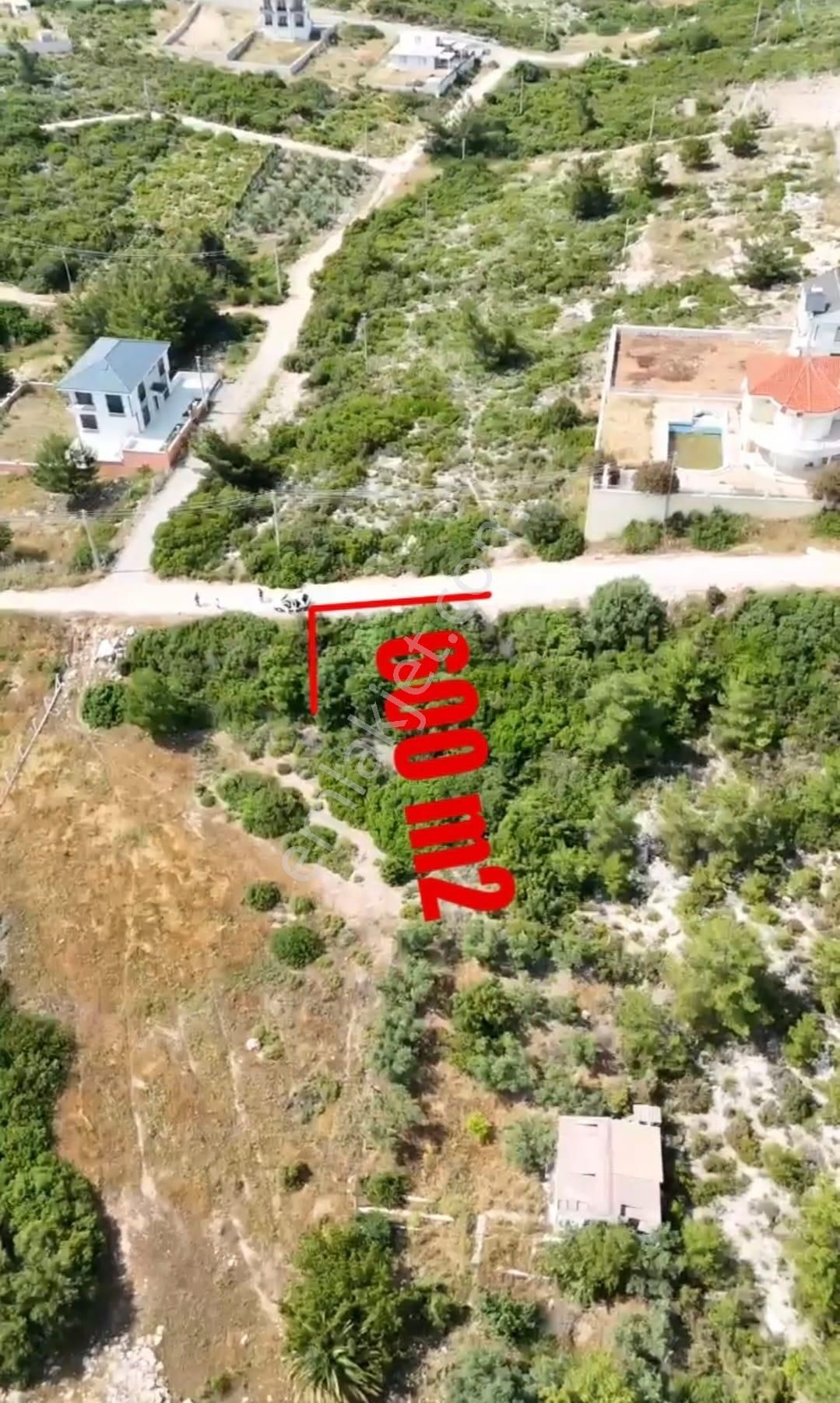 Seyrantepede Konumu Güzel 597 M2 Satılık Villa Arsası