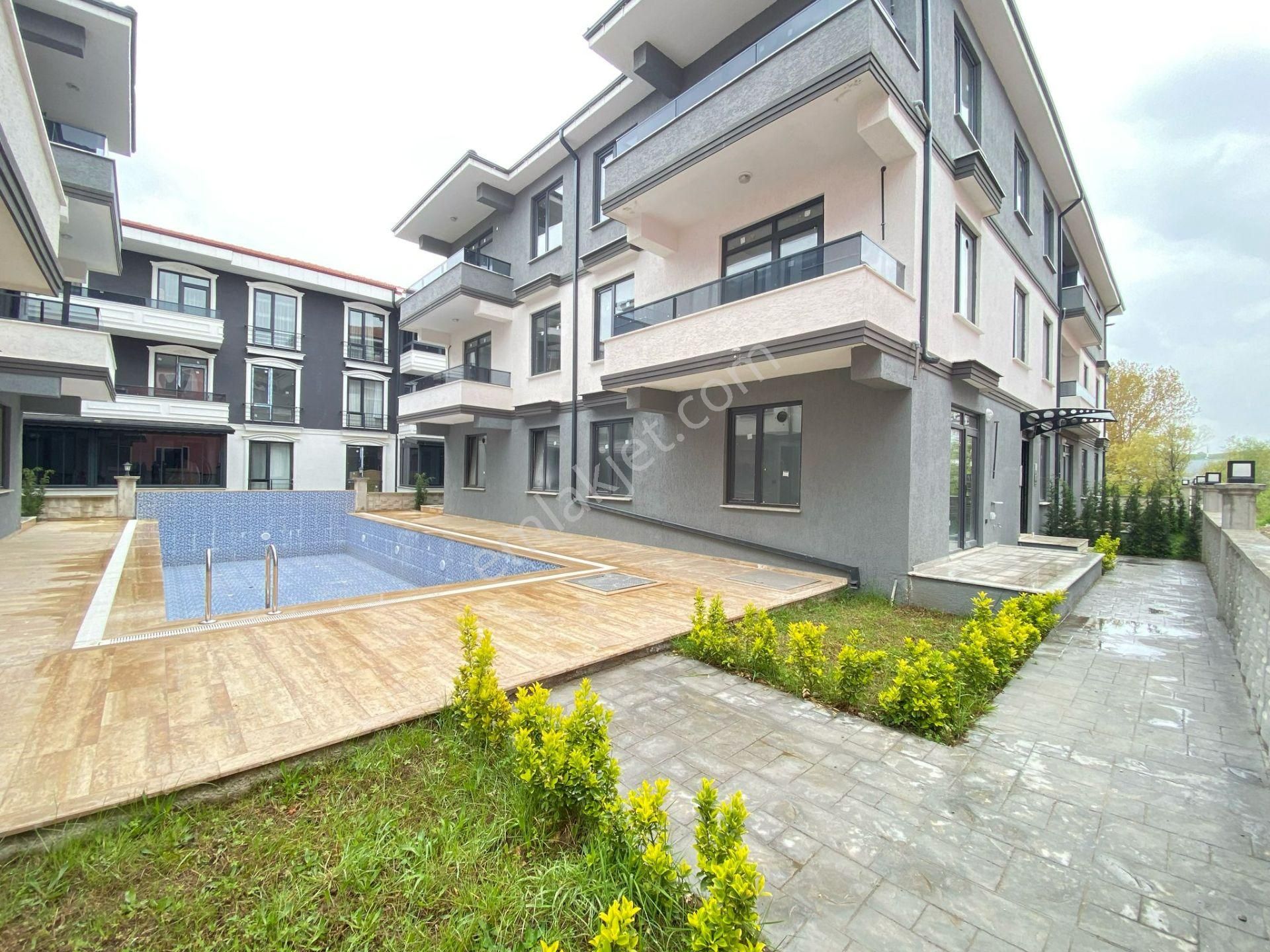 Meyra Gayrimenkulden Muhteşem Havuzlu Sitede 1+1 Satılık Daire