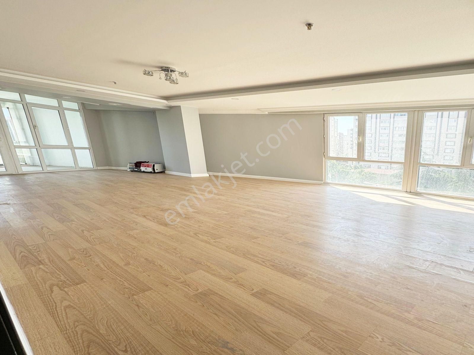 Metrobüse Yürüme Mesafesi 3 Dakıka Acıl 3+1 Kiralık Rrecidance!!
