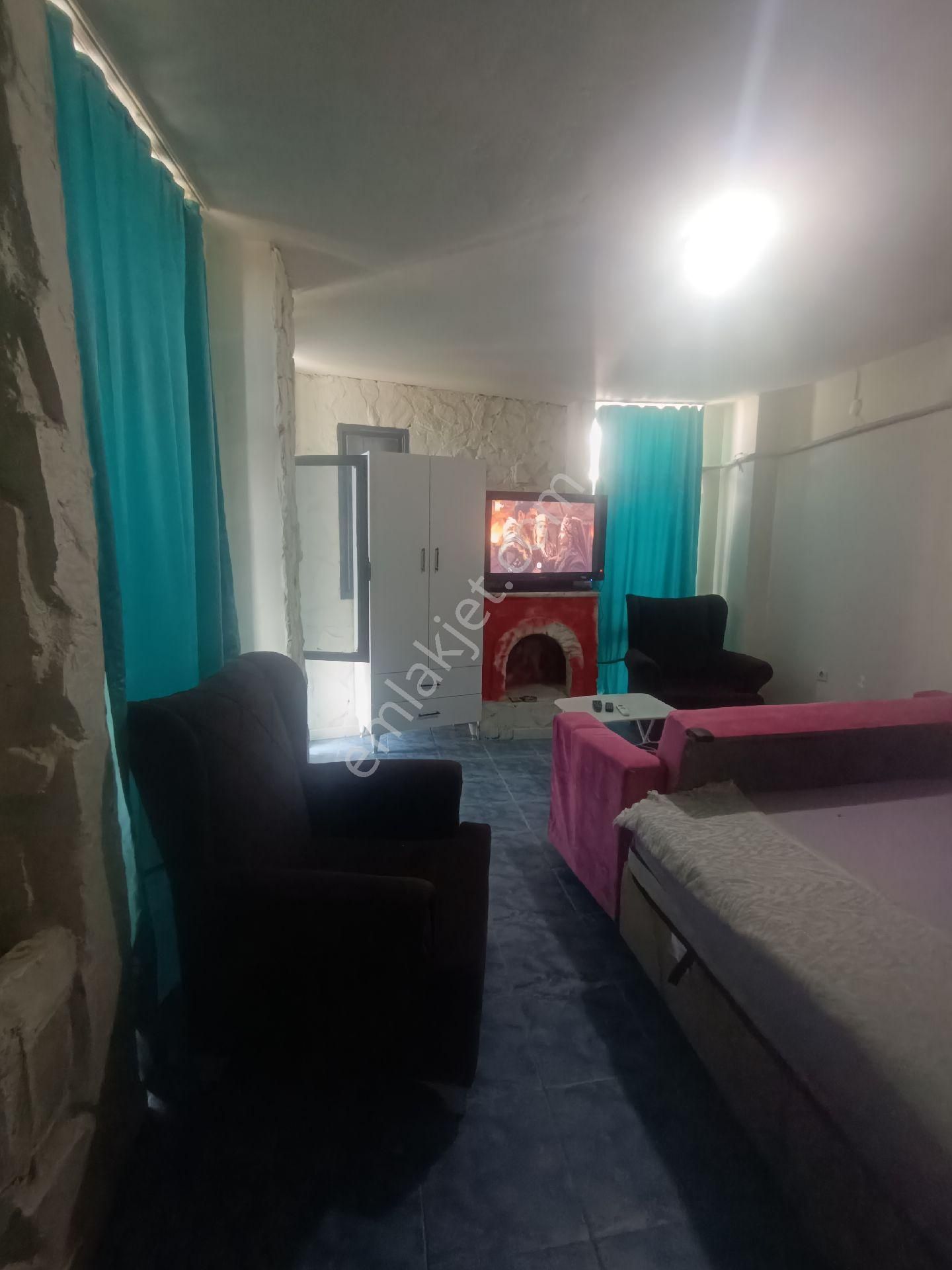 Çarşı Merkez De Eşyalı Stüdyo Daireler Kaçmaz