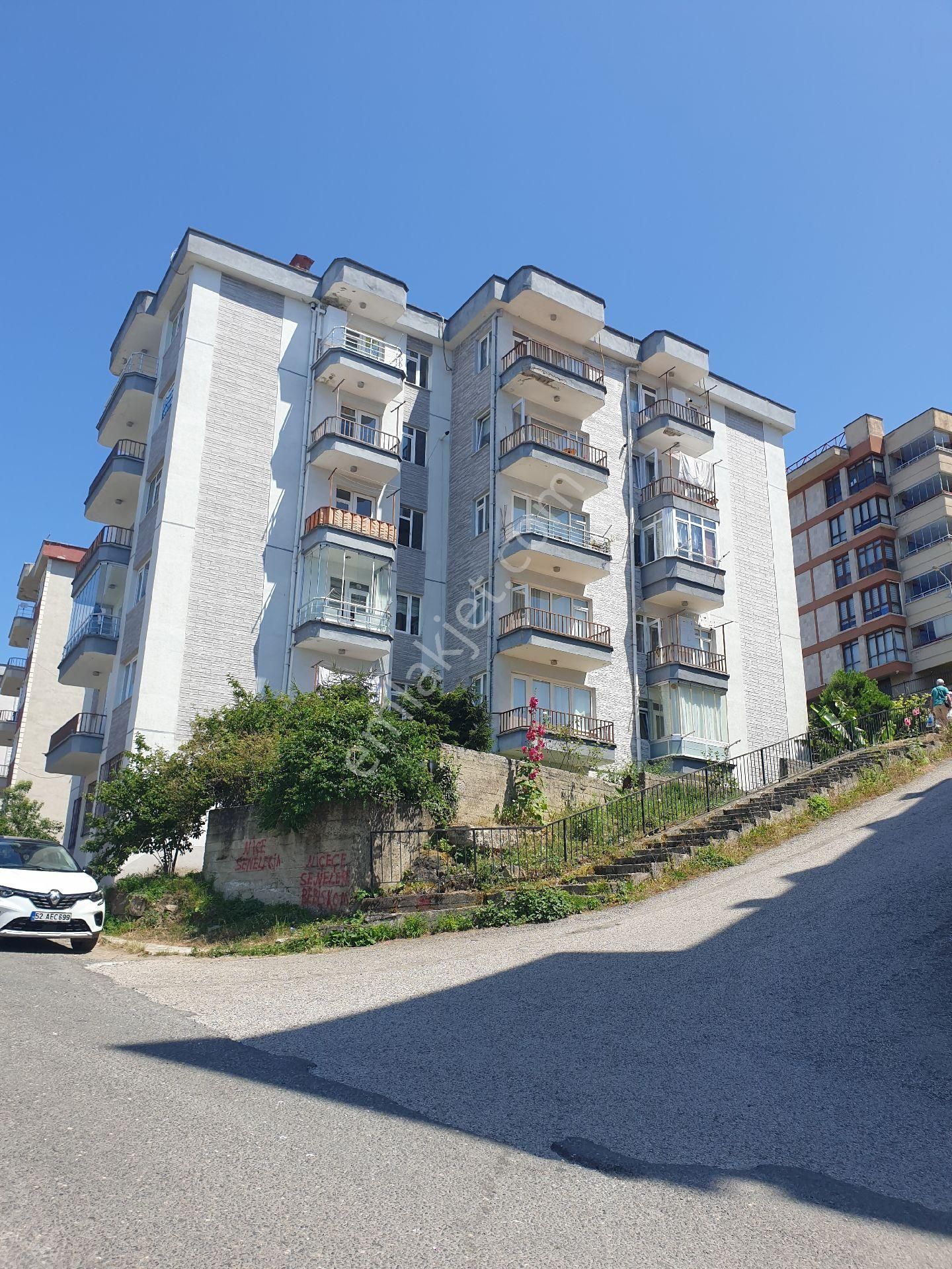 Satılık 2+1 Geniş Daire