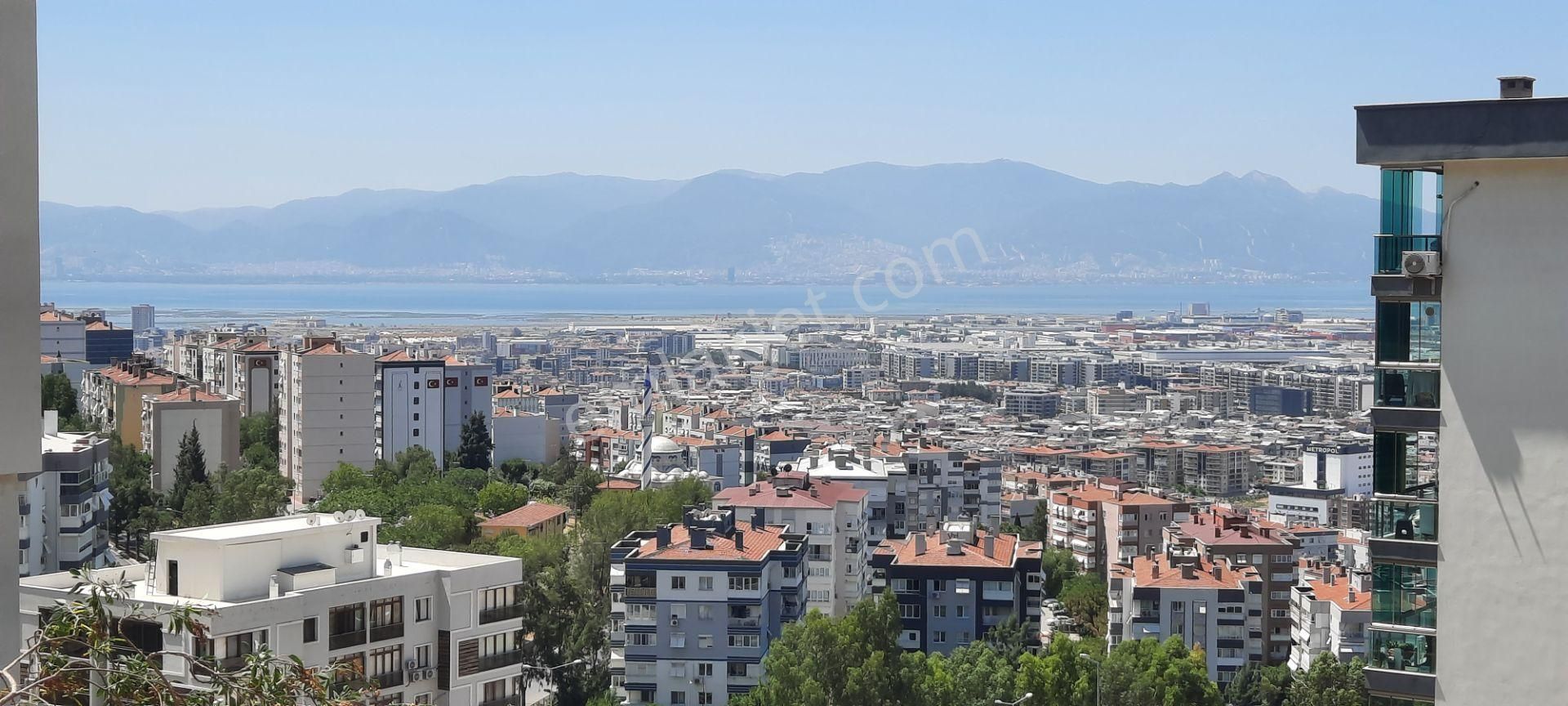 Esentepe'de 7 Kat İmarlı, Deniz Manzaralı Arsa 1080'de 120 M2 Hissesi