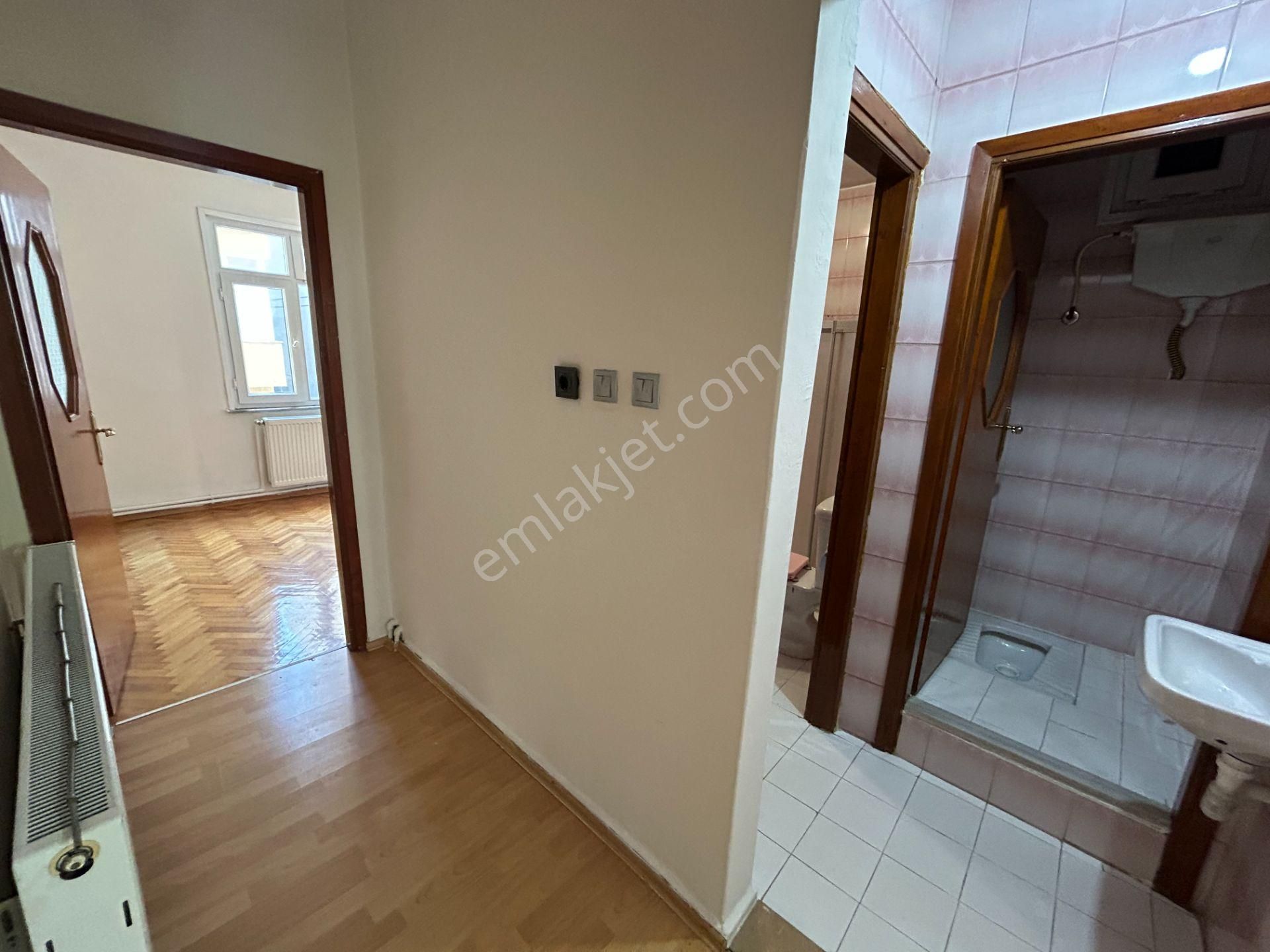 Sancaktepe Kemal Türkler Mah 100 M2 Arakat 2+1 Kiralık Daire