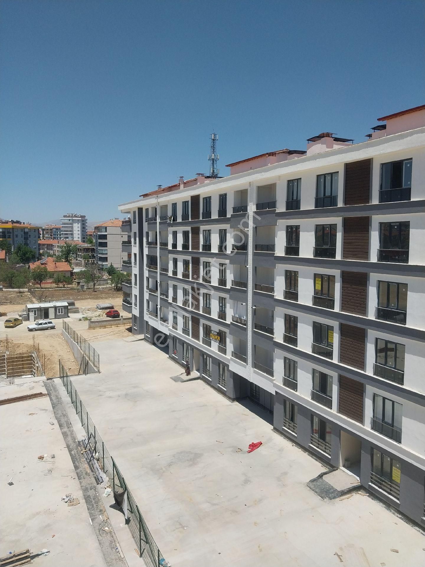 Şirin Gayrimenkülden Karatayda Satılık Daire