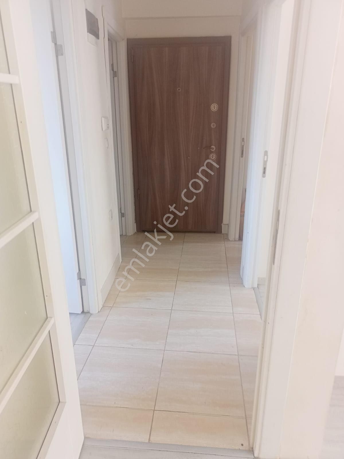 Arı Emlak'tan Kiralık 90 2+1 Daire