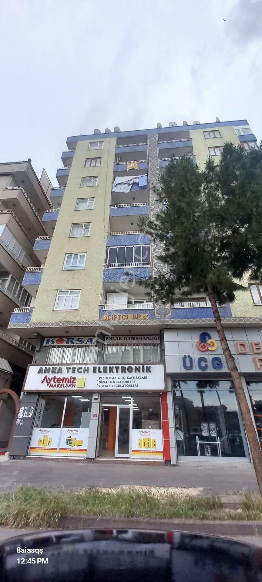 Toptancılar Yolu Üzerinde Satılık 3+1 Fırsat Daire