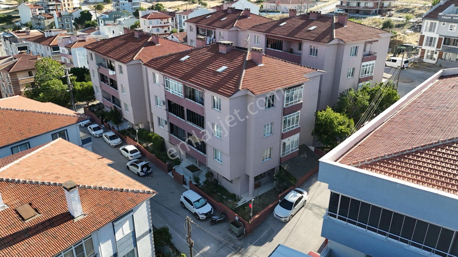 Re/max Mid'den Sütlüce Mahallesınde Satılık Daıre