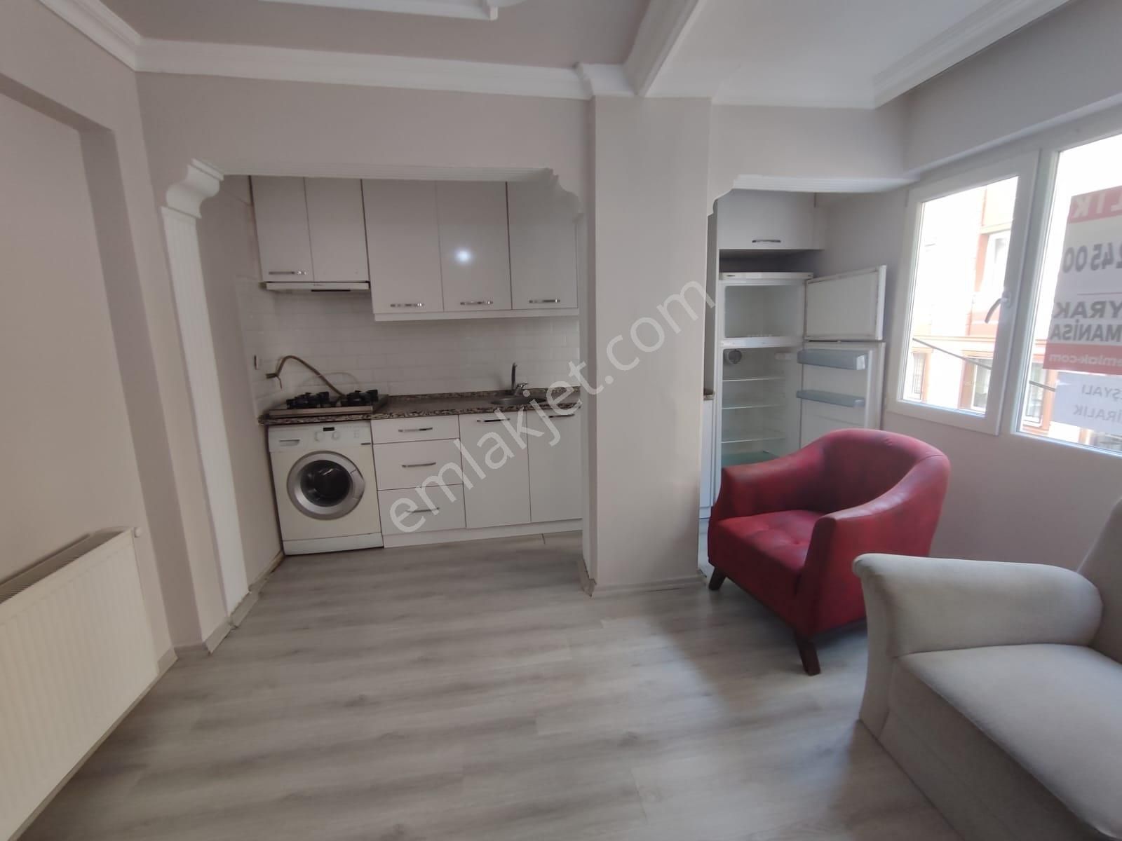 Manisa Akmescit De 2+1 Kısmi Eşyalı Kiralık 1.kat 20.500 Tl